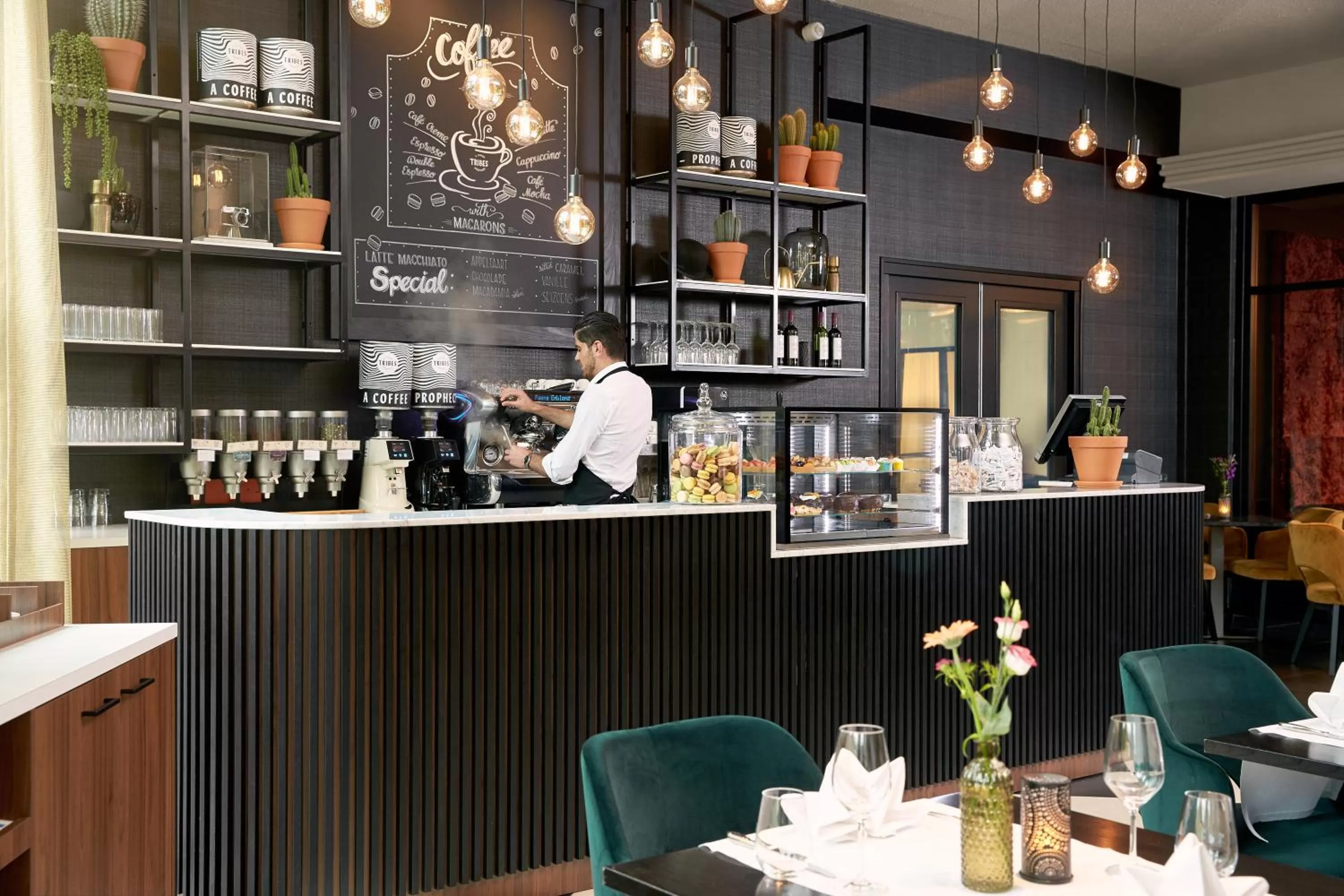 Drinks in Van der Valk Theaterhotel Almelo