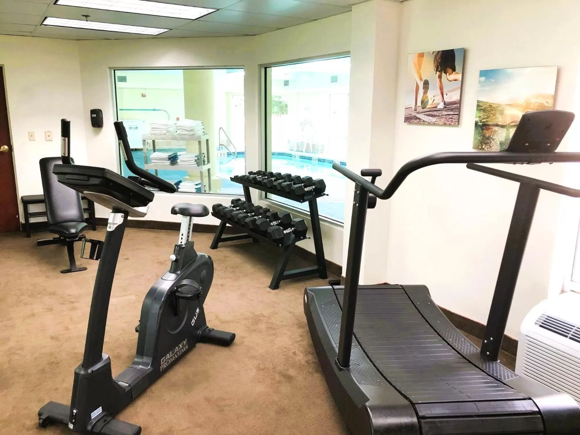 Fitness centre/facilities in Comfort Inn & Suites Mount Pocono