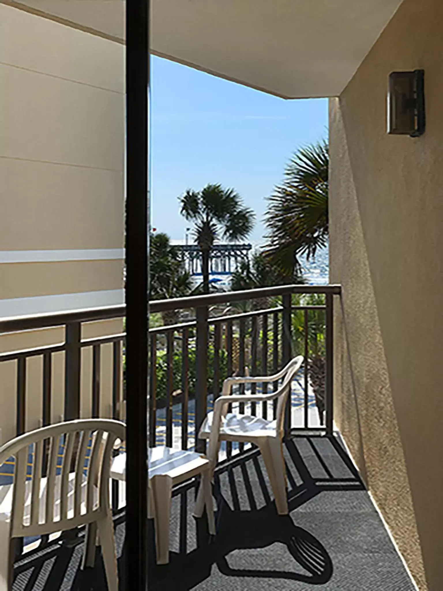 Day, Balcony/Terrace in Holiday Inn At the Pavilion - Independent