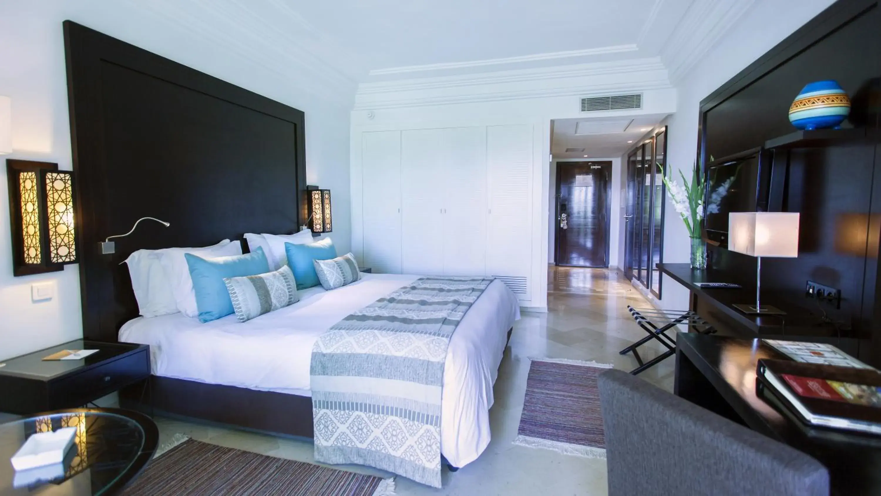 Photo of the whole room, Bed in Mövenpick Hotel Gammarth Tunis