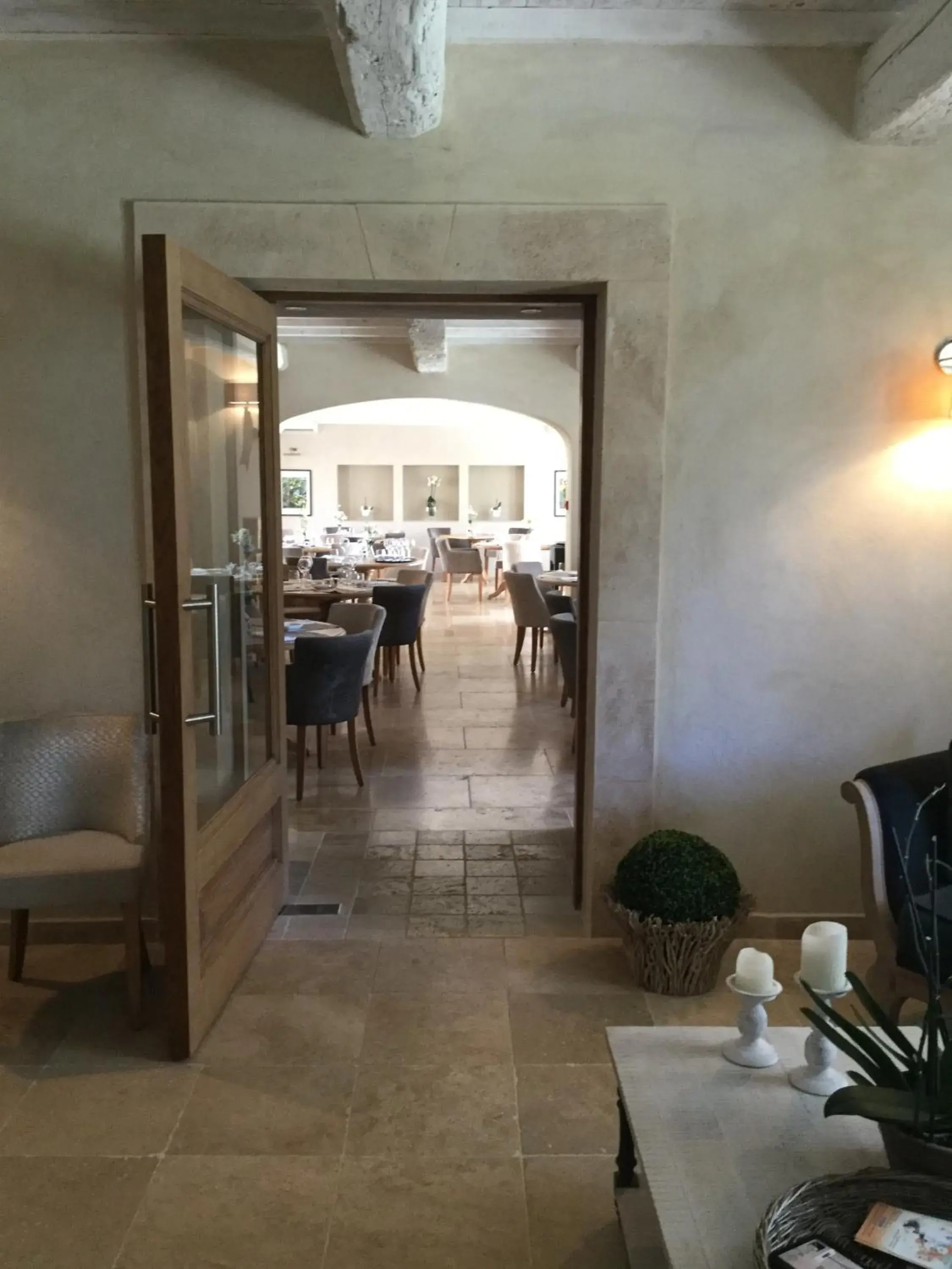 Restaurant/Places to Eat in Villa Montesquieu