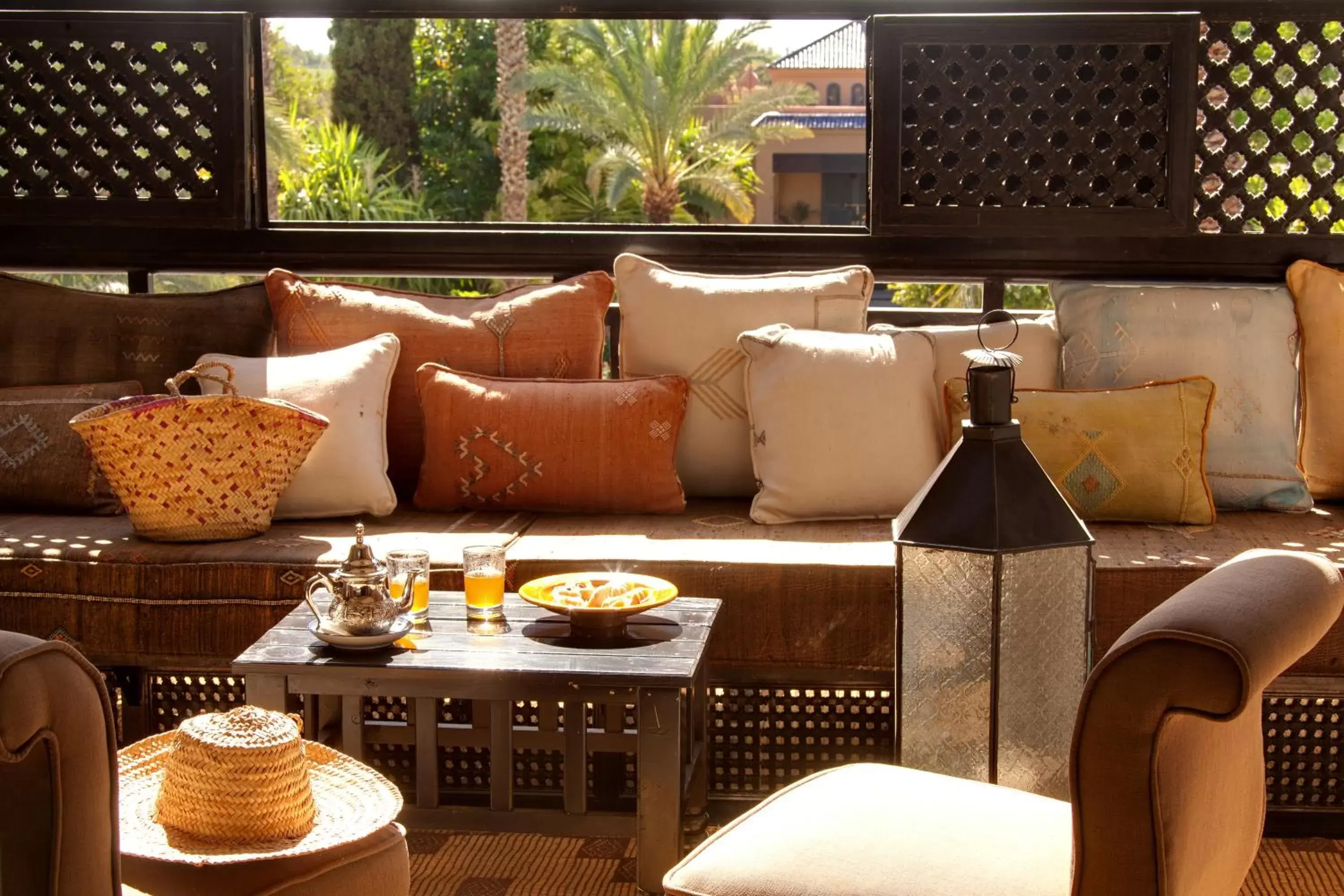 Balcony/Terrace, Seating Area in Palais de l'O