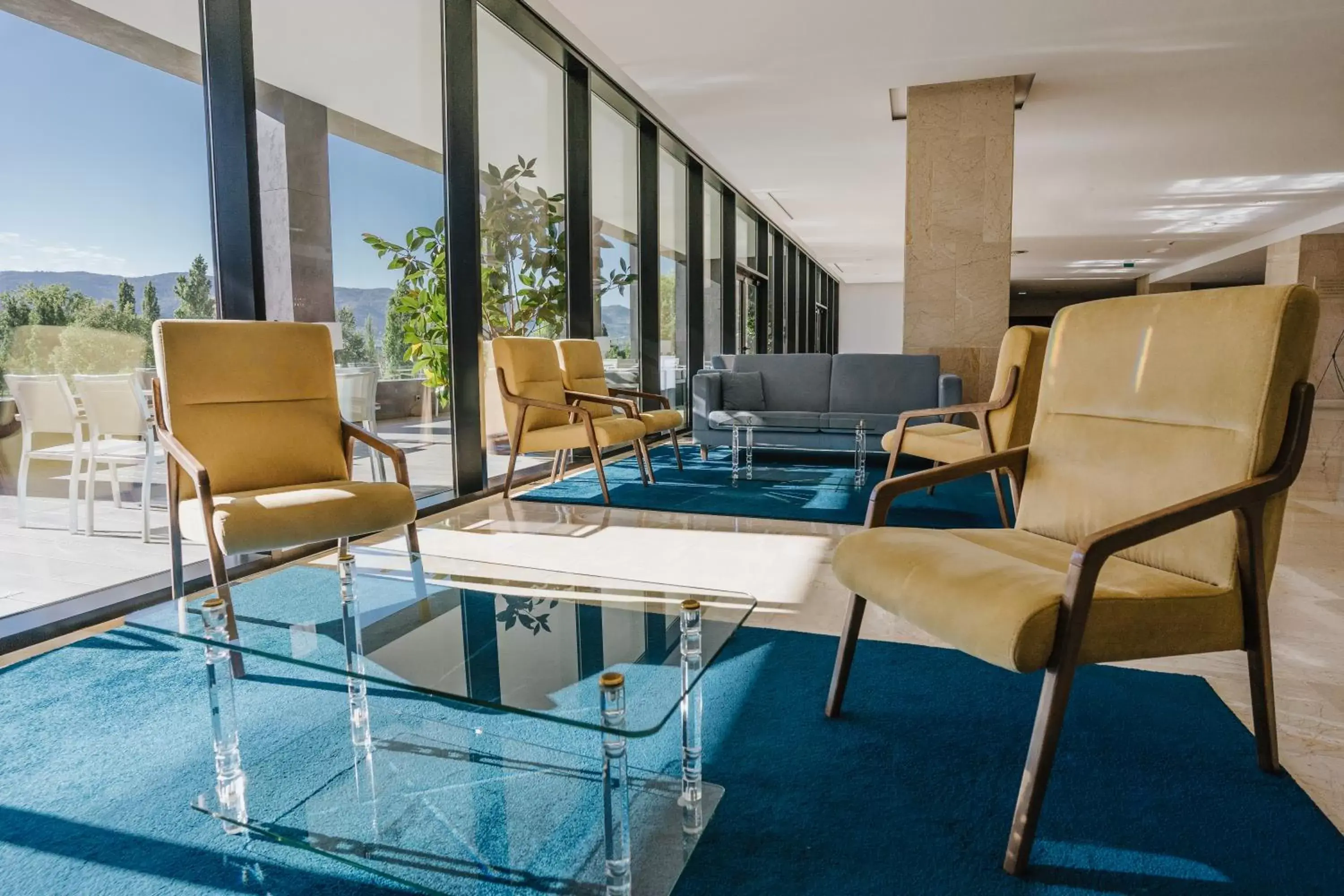 Lounge or bar, Swimming Pool in Hotel Premium Chaves - Aquae Flaviae