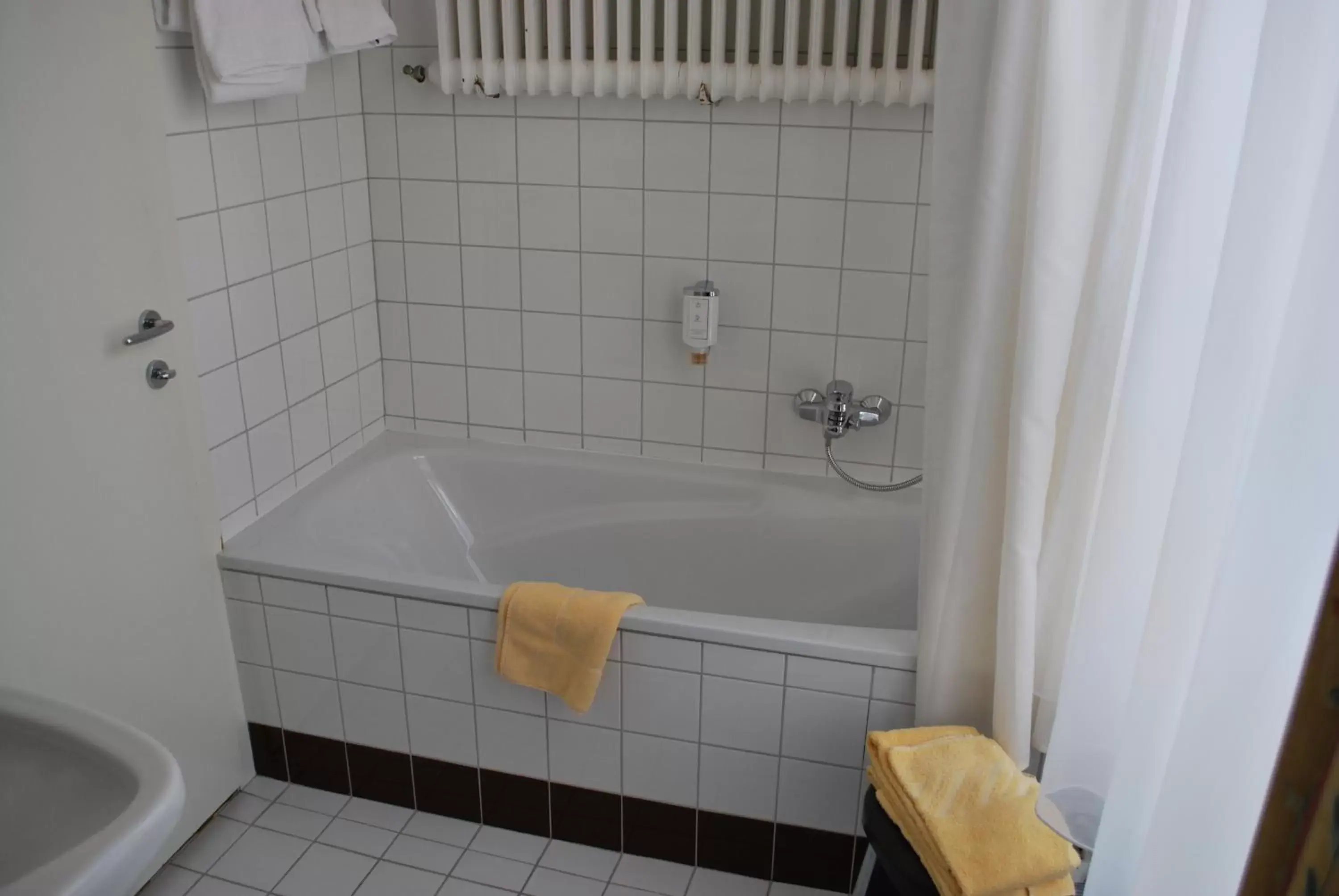 Bathroom in Thermal Resort Hotel Elisabethpark