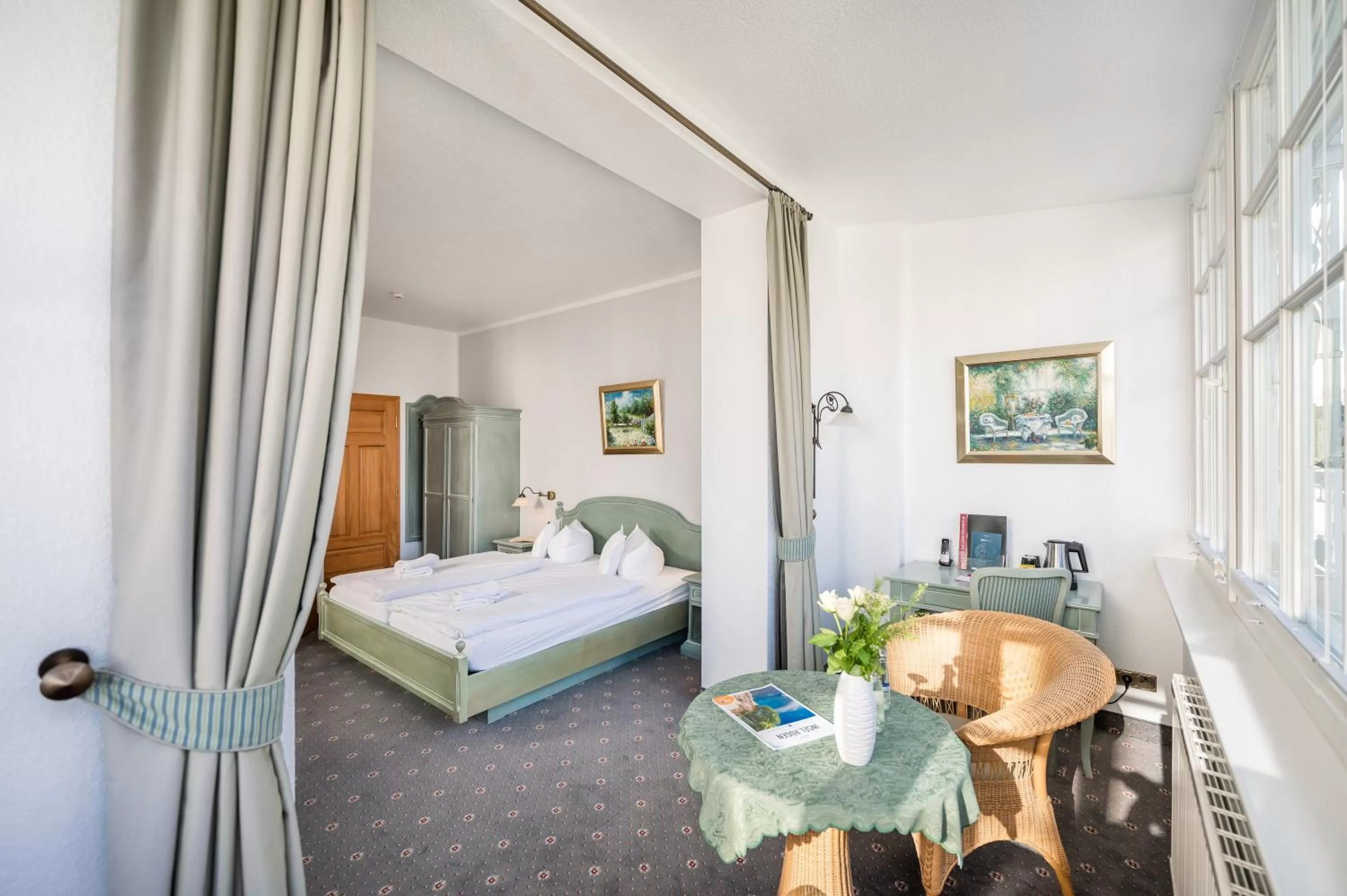 Photo of the whole room, Bed in Hotel Villa Neander