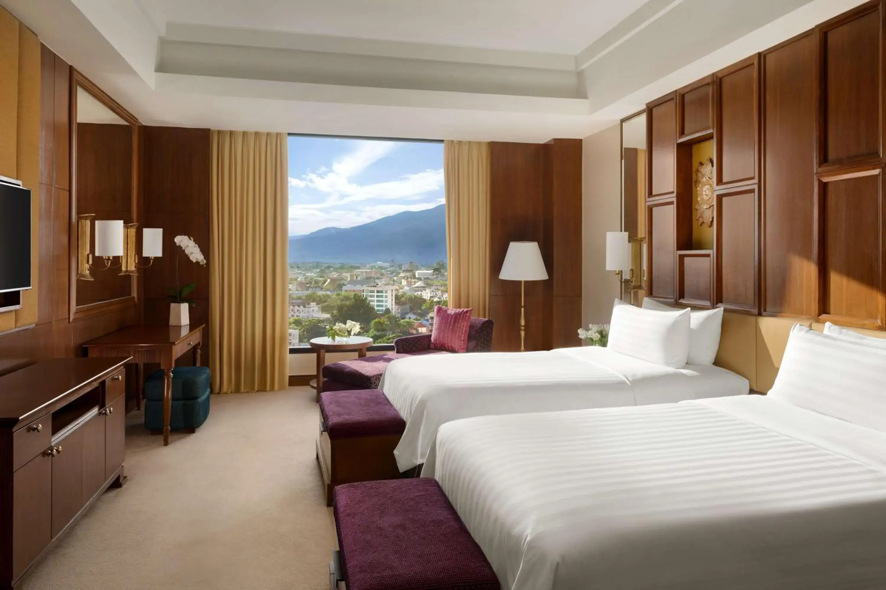 Photo of the whole room, Mountain View in Shangri-La Chiang Mai