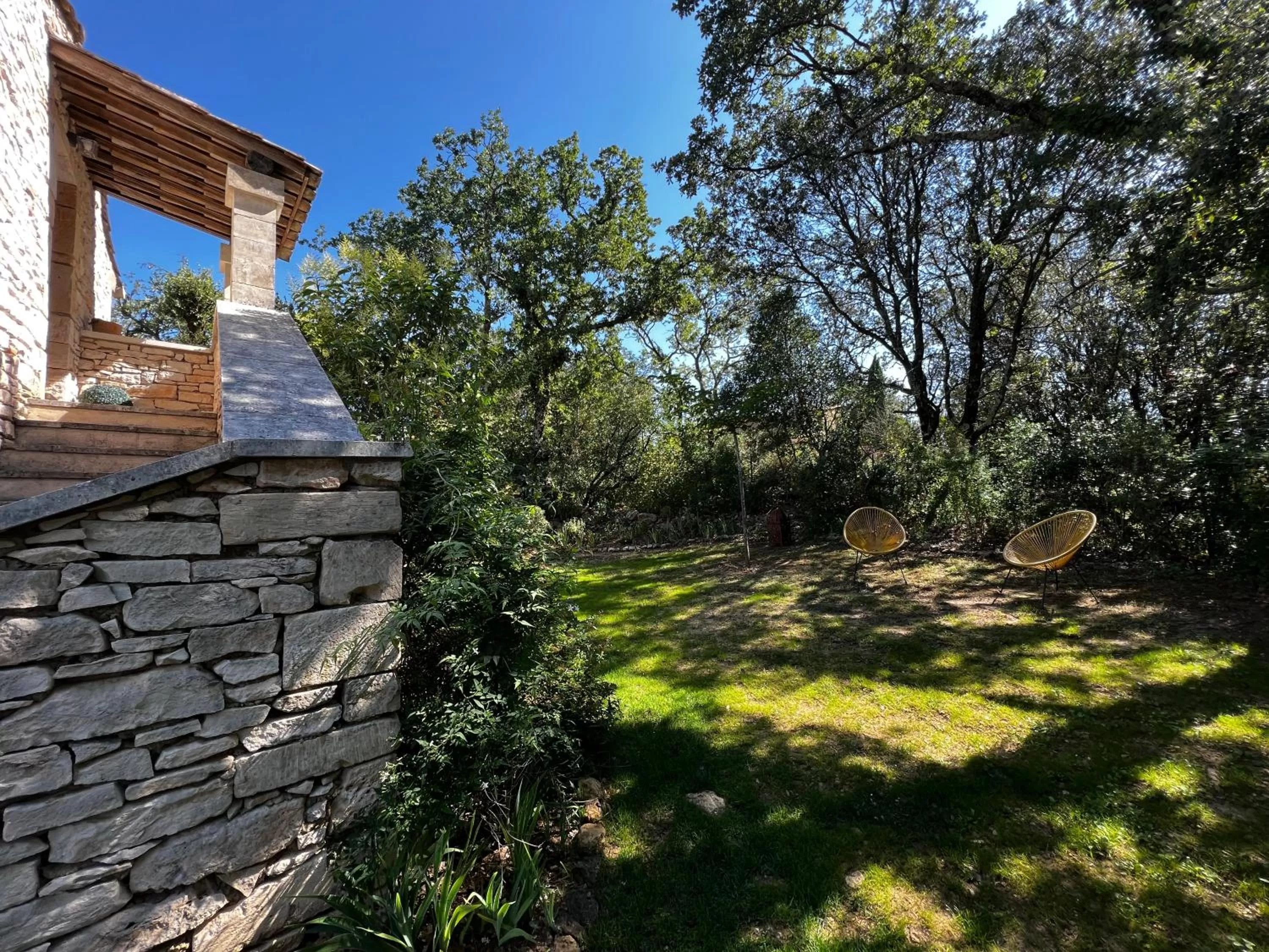 Property Building in Le clos des songes.