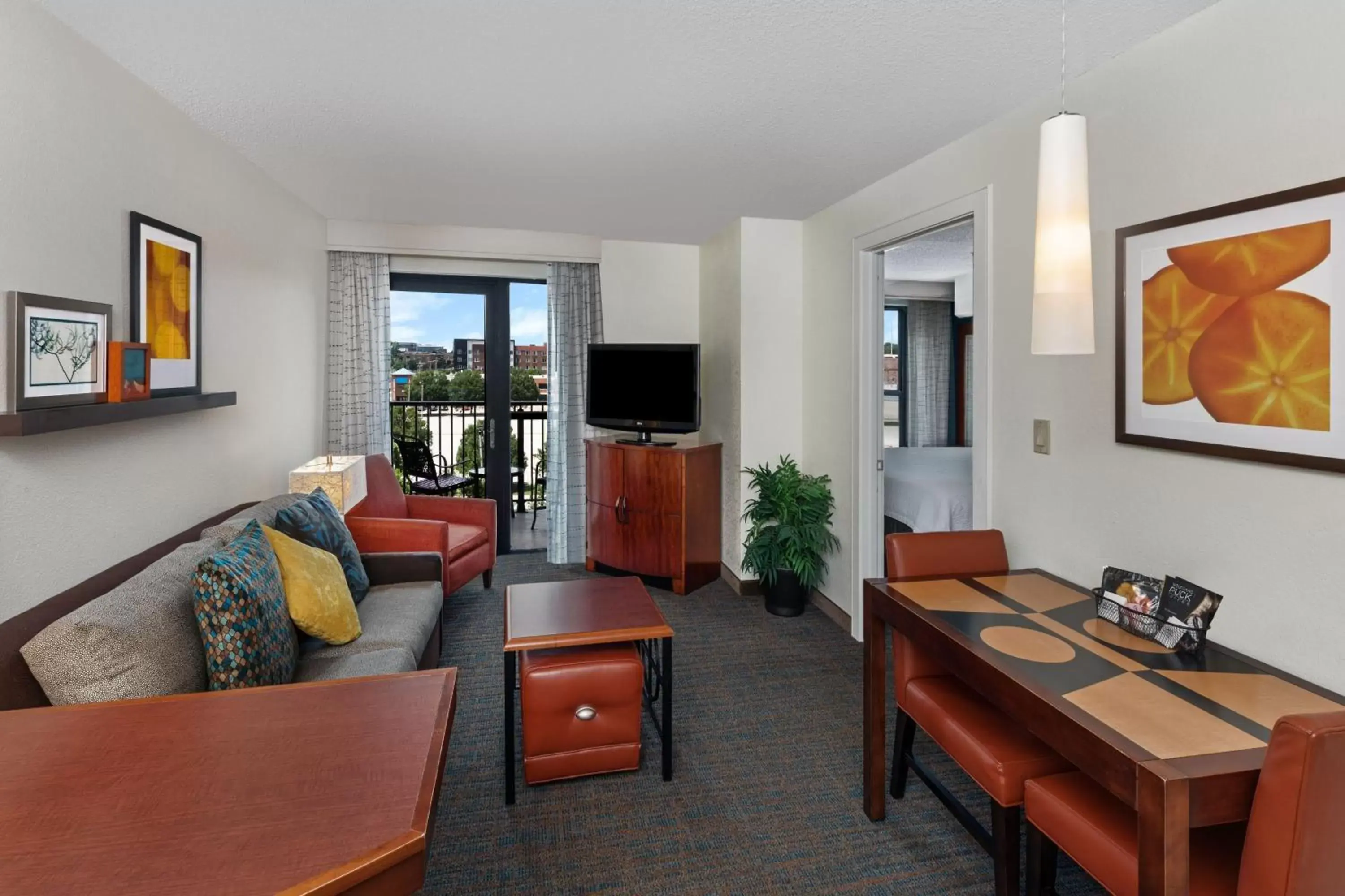 Photo of the whole room, Seating Area in Residence Inn by Marriott Oklahoma City Downtown/Bricktown