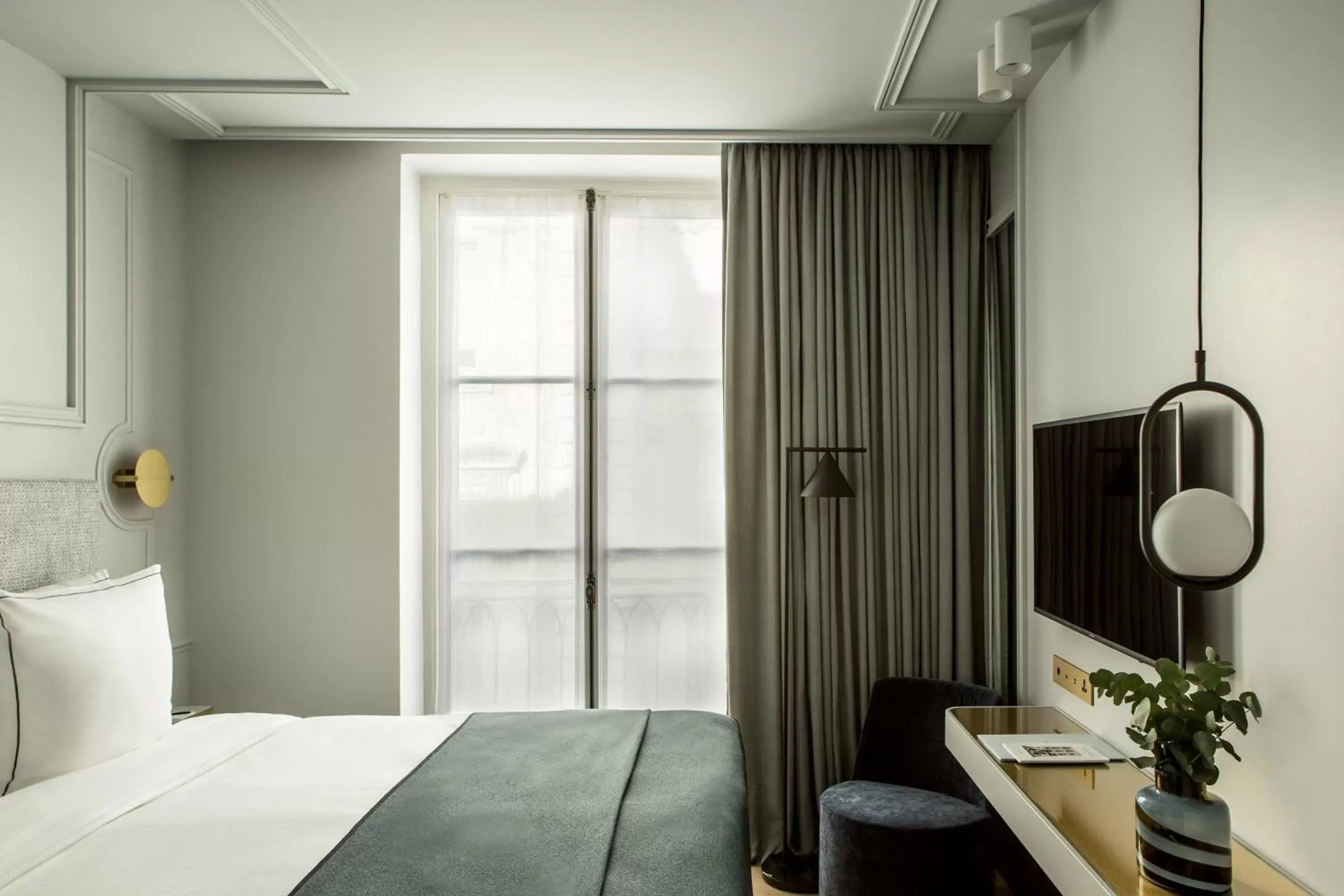 Bedroom, Bed in Maison Armance - Esprit de France