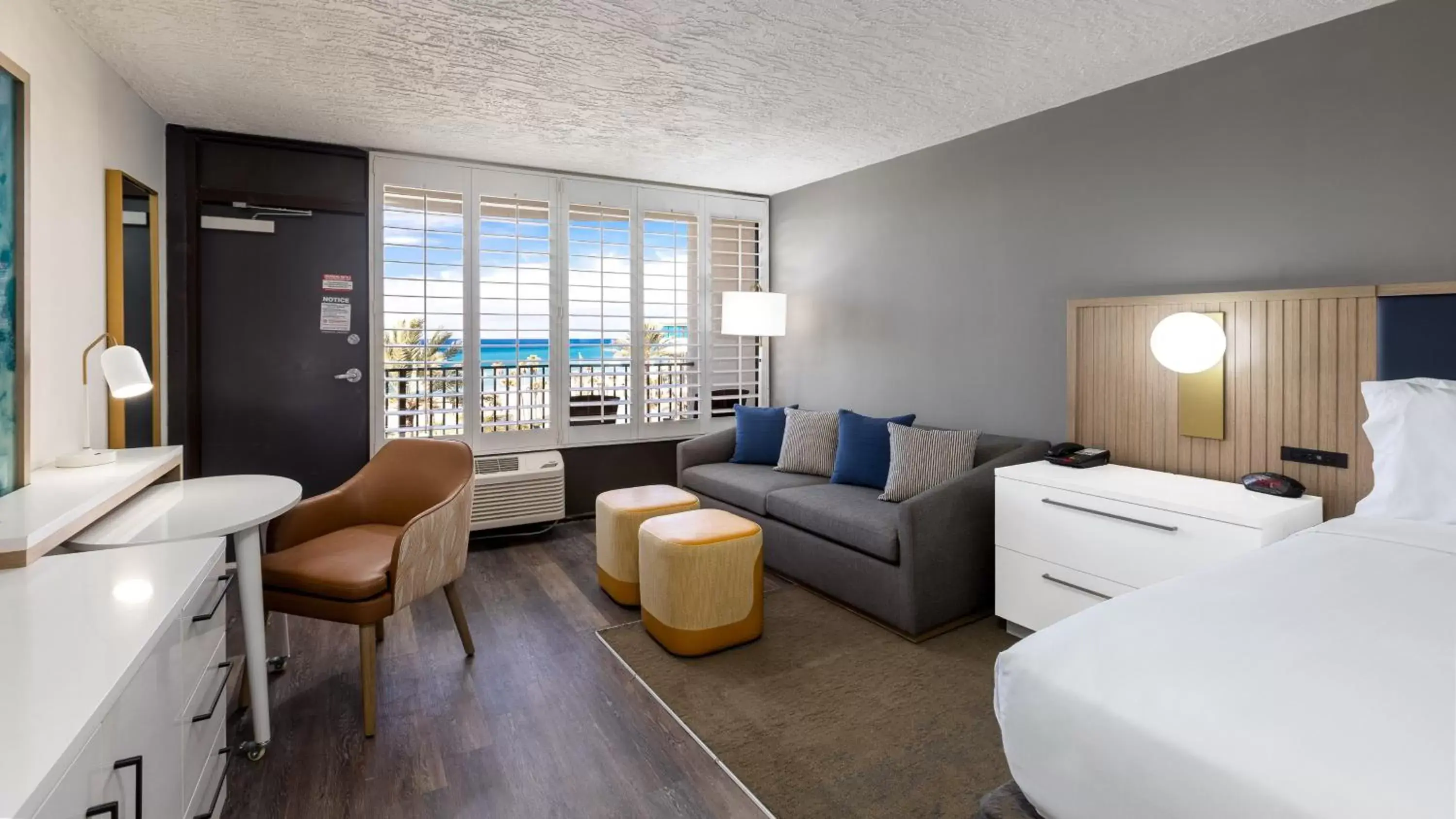 Bedroom in Holiday Inn Resort Panama City Beach - Beachfront, an IHG Hotel