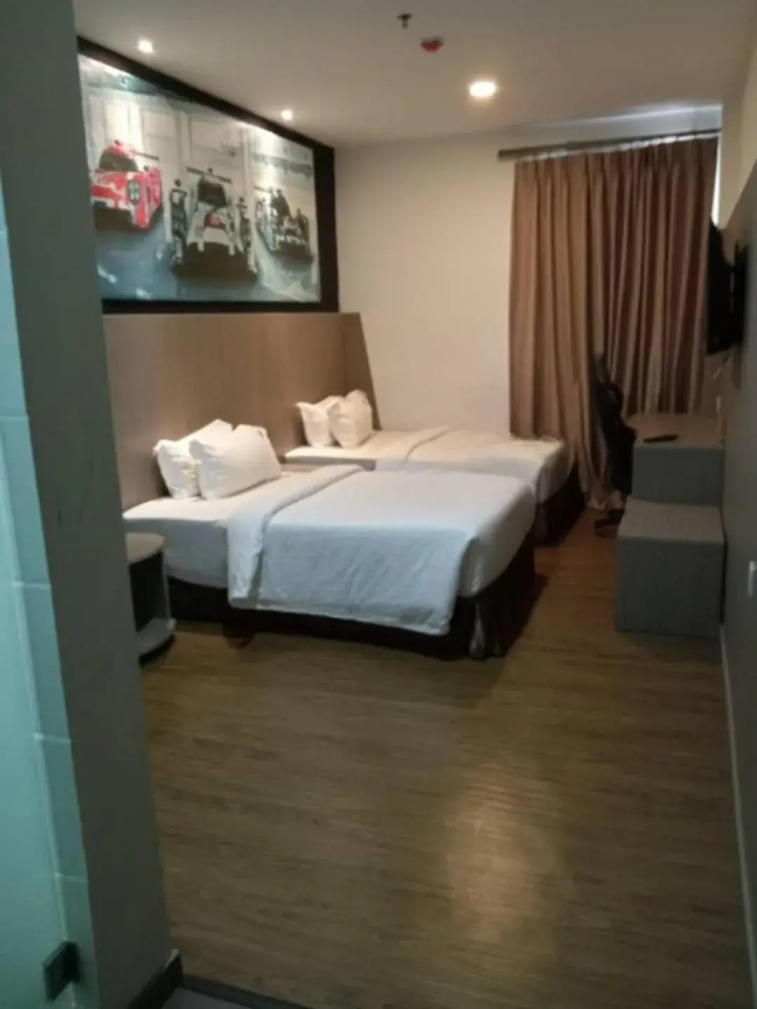 Bed in Swiss-Belexpress Nilai