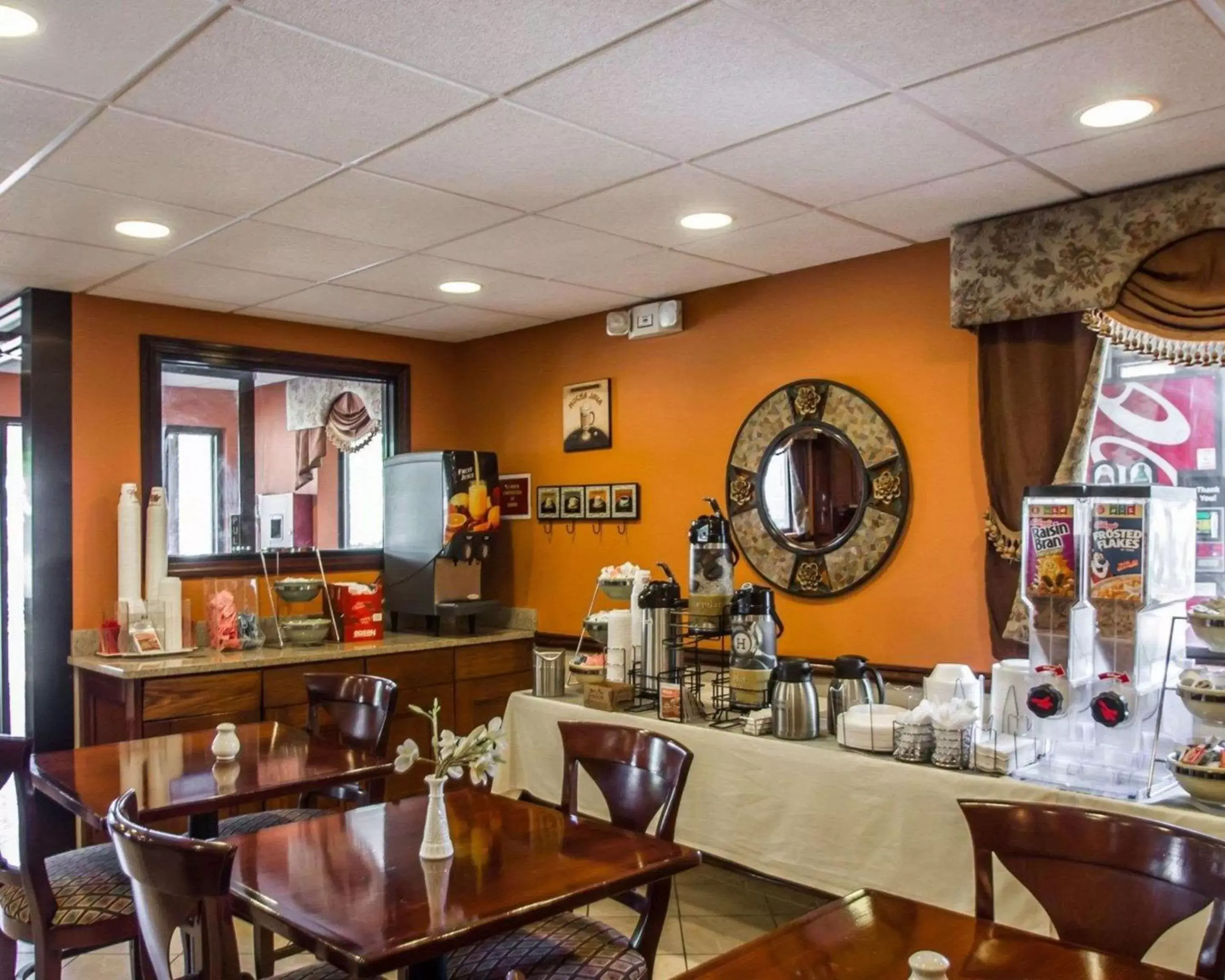 Restaurant/Places to Eat in Americas Best Value Inn Torrington, CT