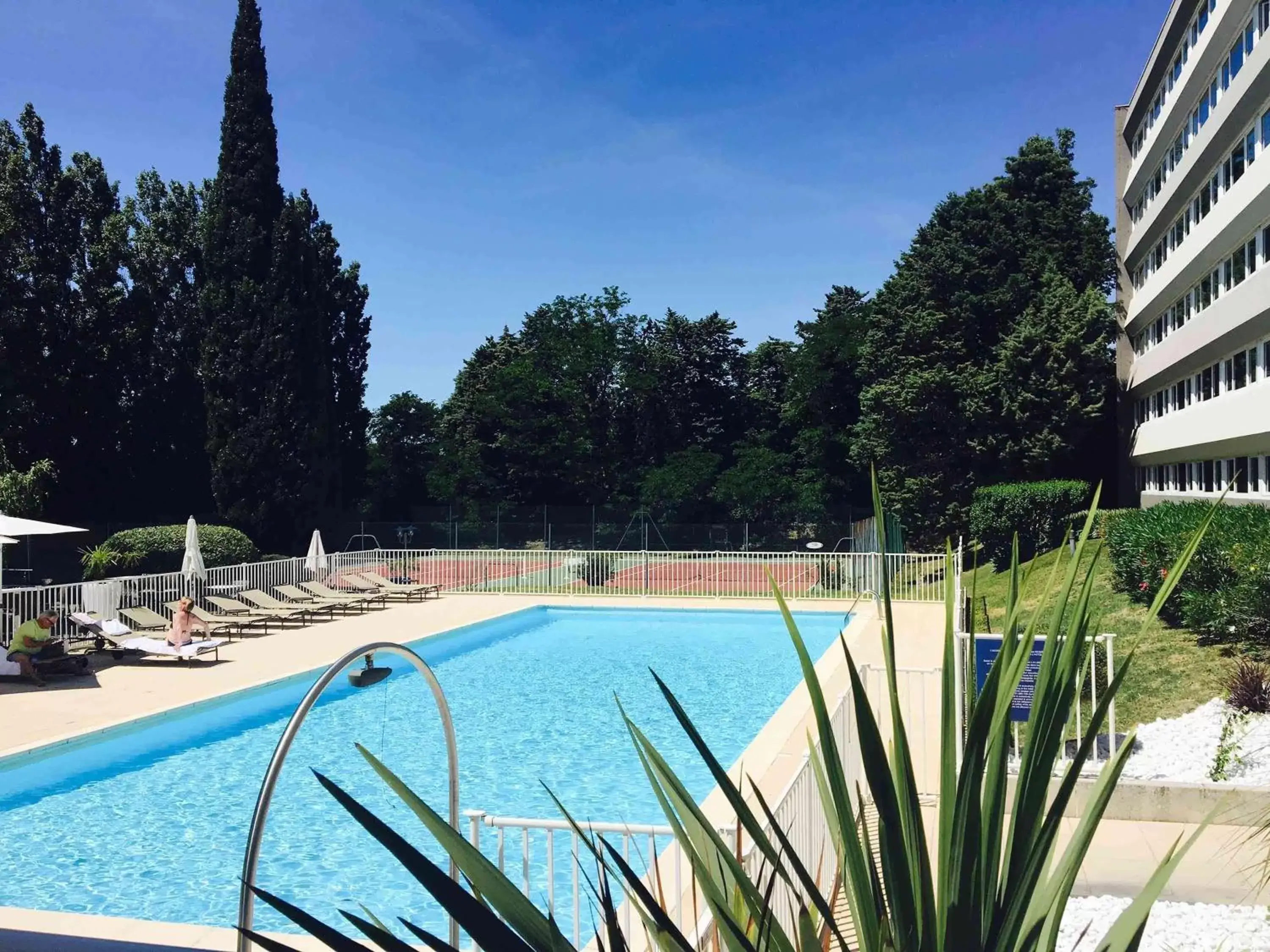 On site, Swimming Pool in Novotel Avignon Nord