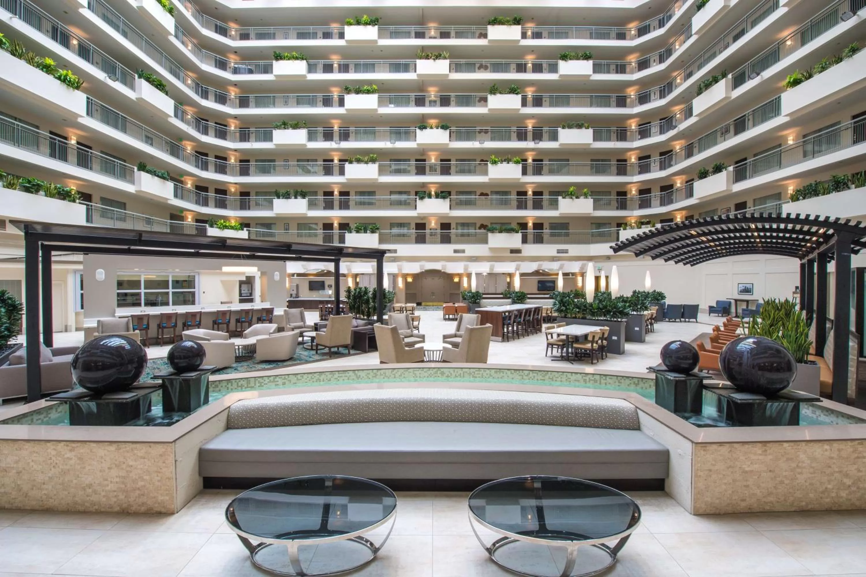 Lobby or reception in Embassy Suites By Hilton Seattle - Tacoma International Airport