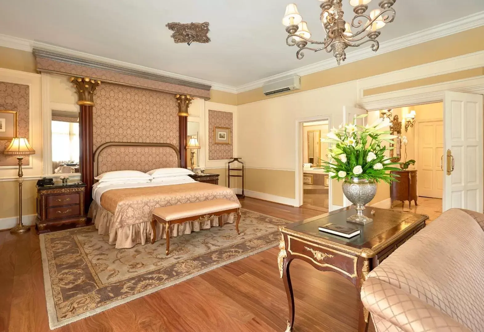 Signature Luxury Suite in Terra Nova, BW Premier Collection Signature Luxury Suite in Terra Nova, BW Premier Collection