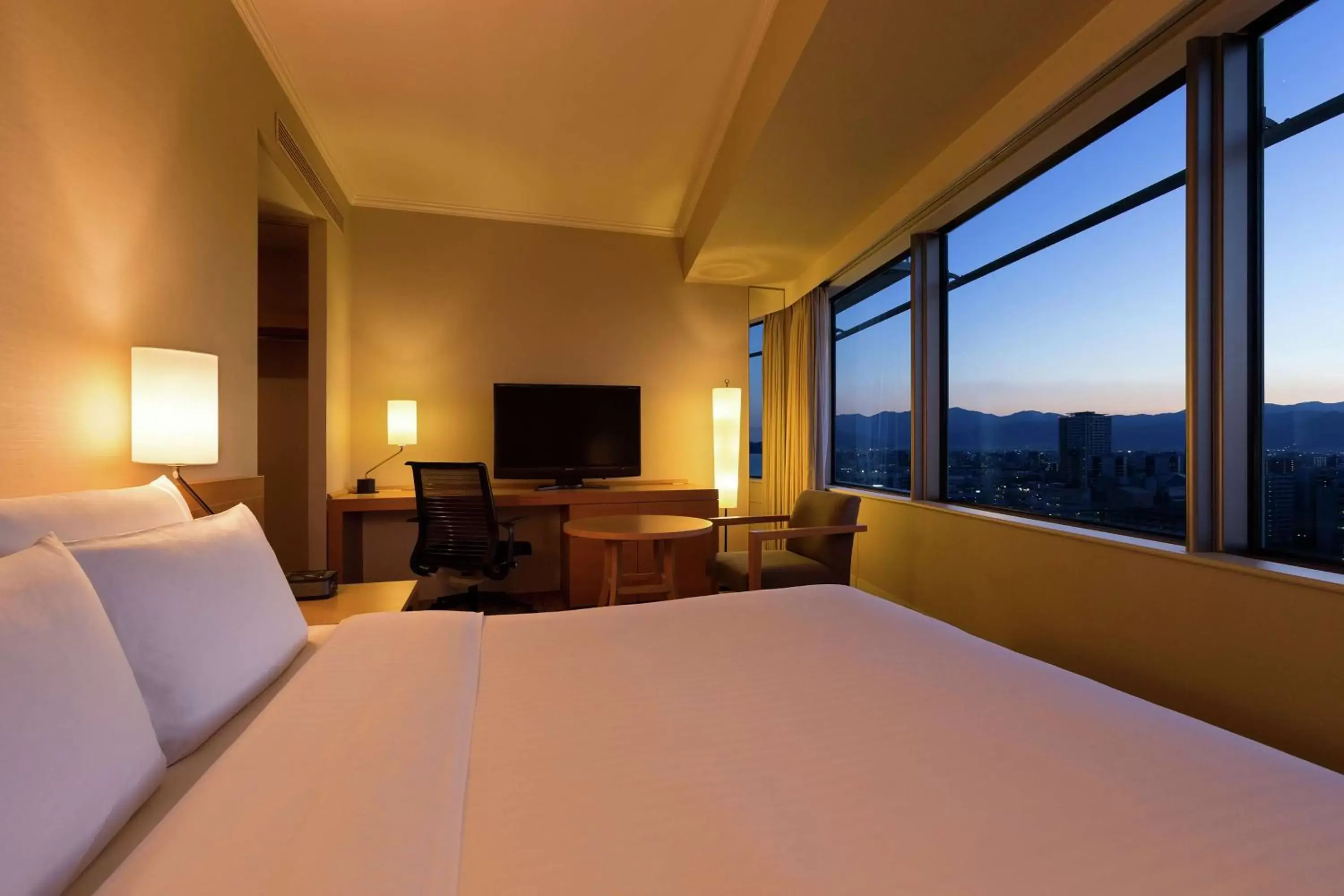 Bedroom in Hilton Fukuoka Sea Hawk