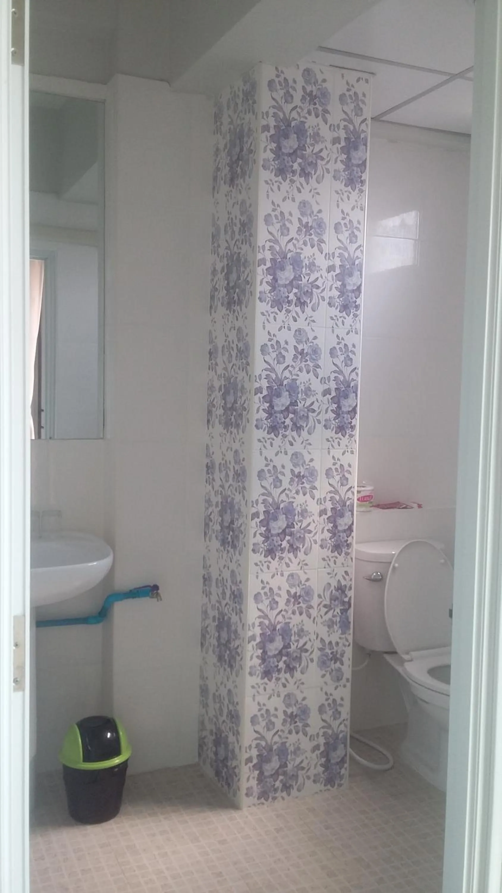 Bathroom in Vanlisut Hotel Ngamwongwan