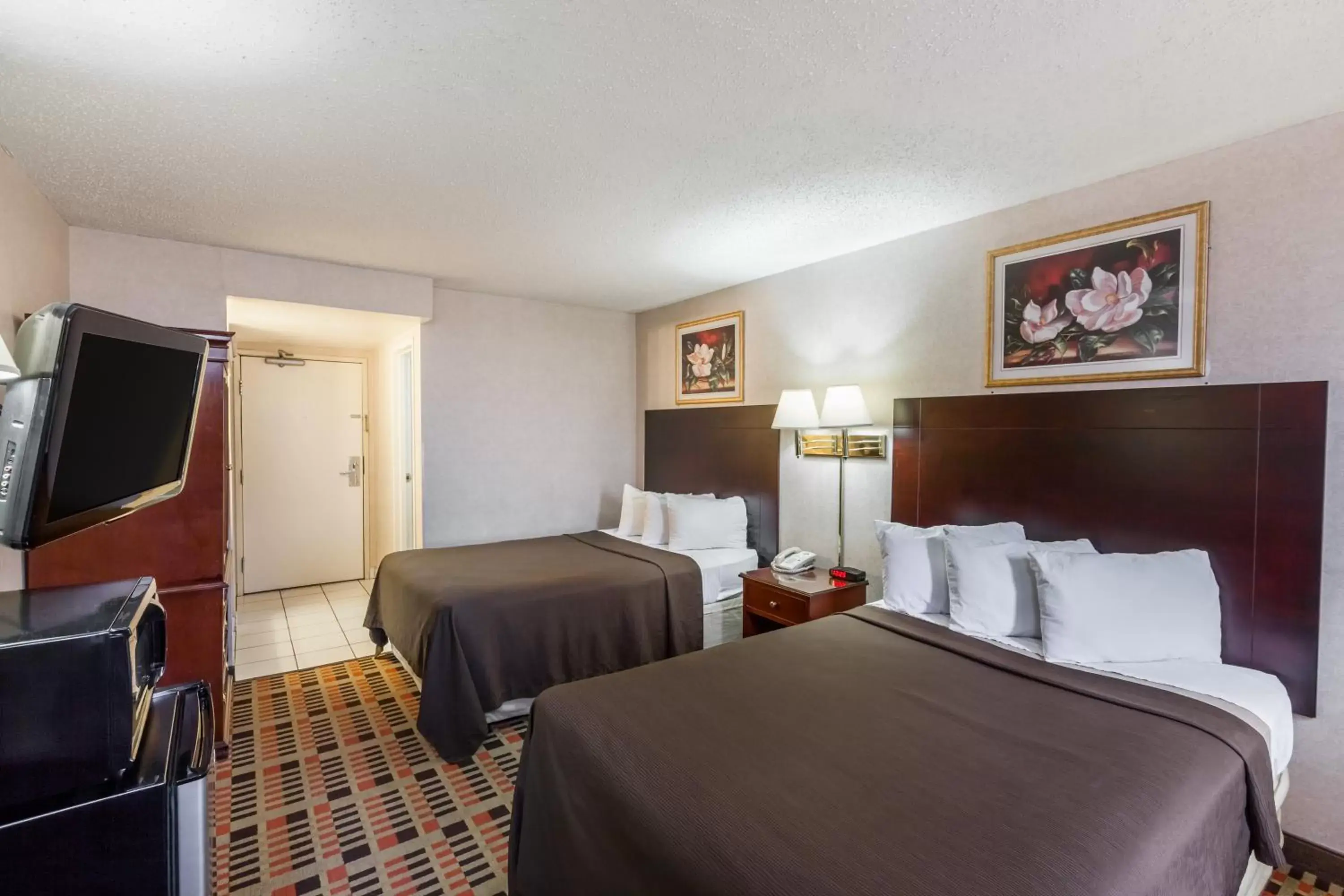 Bed in Days Inn by Wyndham Amarillo East