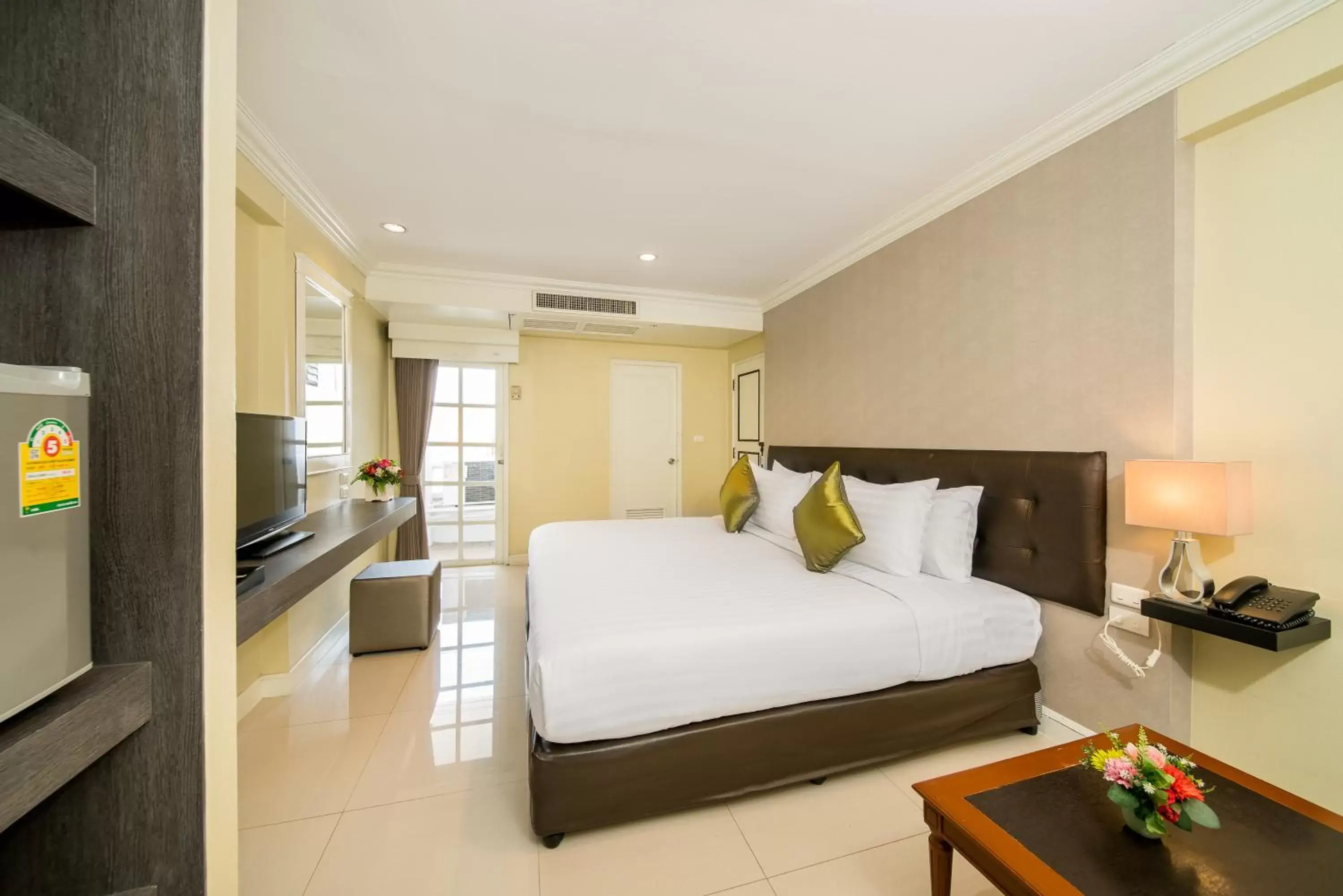 Bedroom in Niran Grand Hotel
