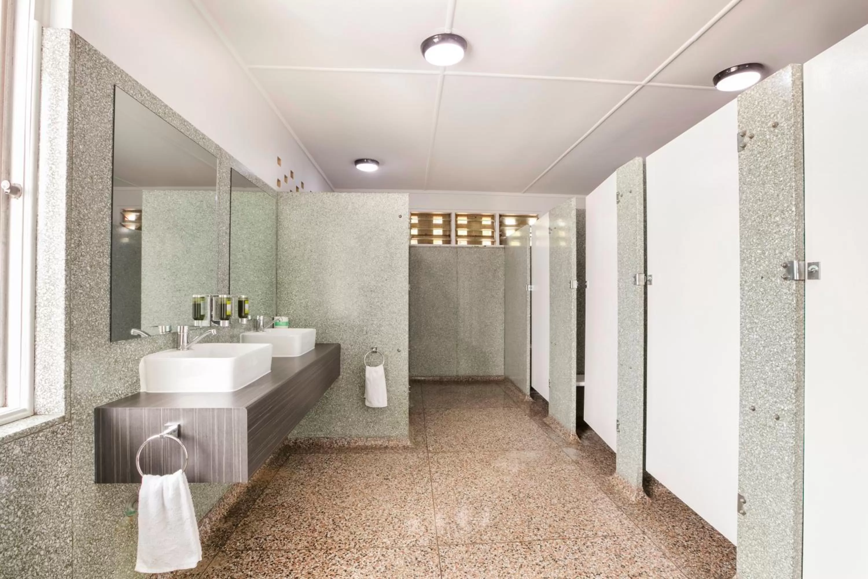 Shower in Nightcap at Camp Hill Hotel