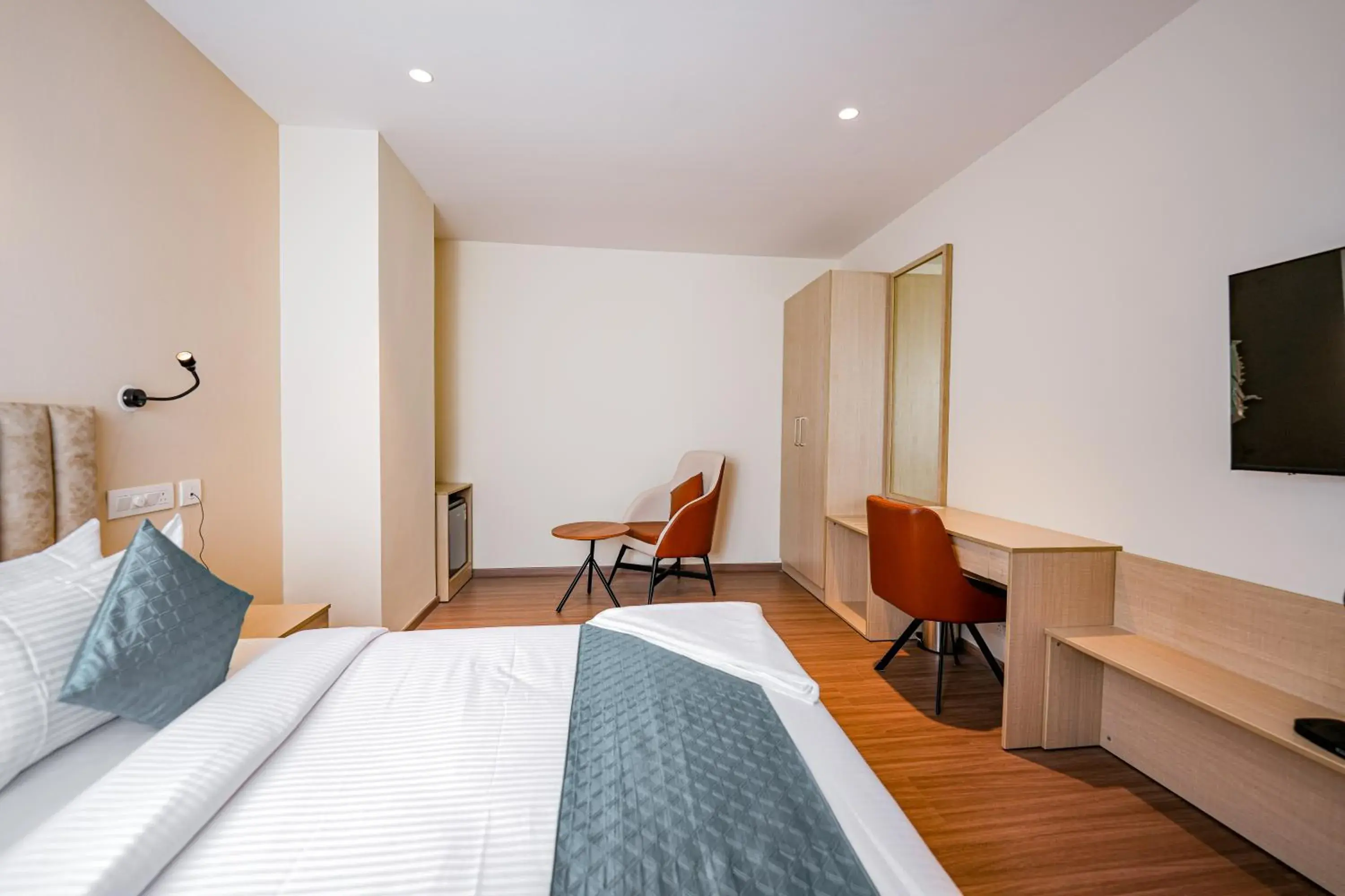 Superior Double Room - single occupancy in Casa Hotel & Suites, Gachibowli, Hyderabad Superior Double Room - single occupancy in Casa Hotel & Suites, Gachibowli, Hyderabad