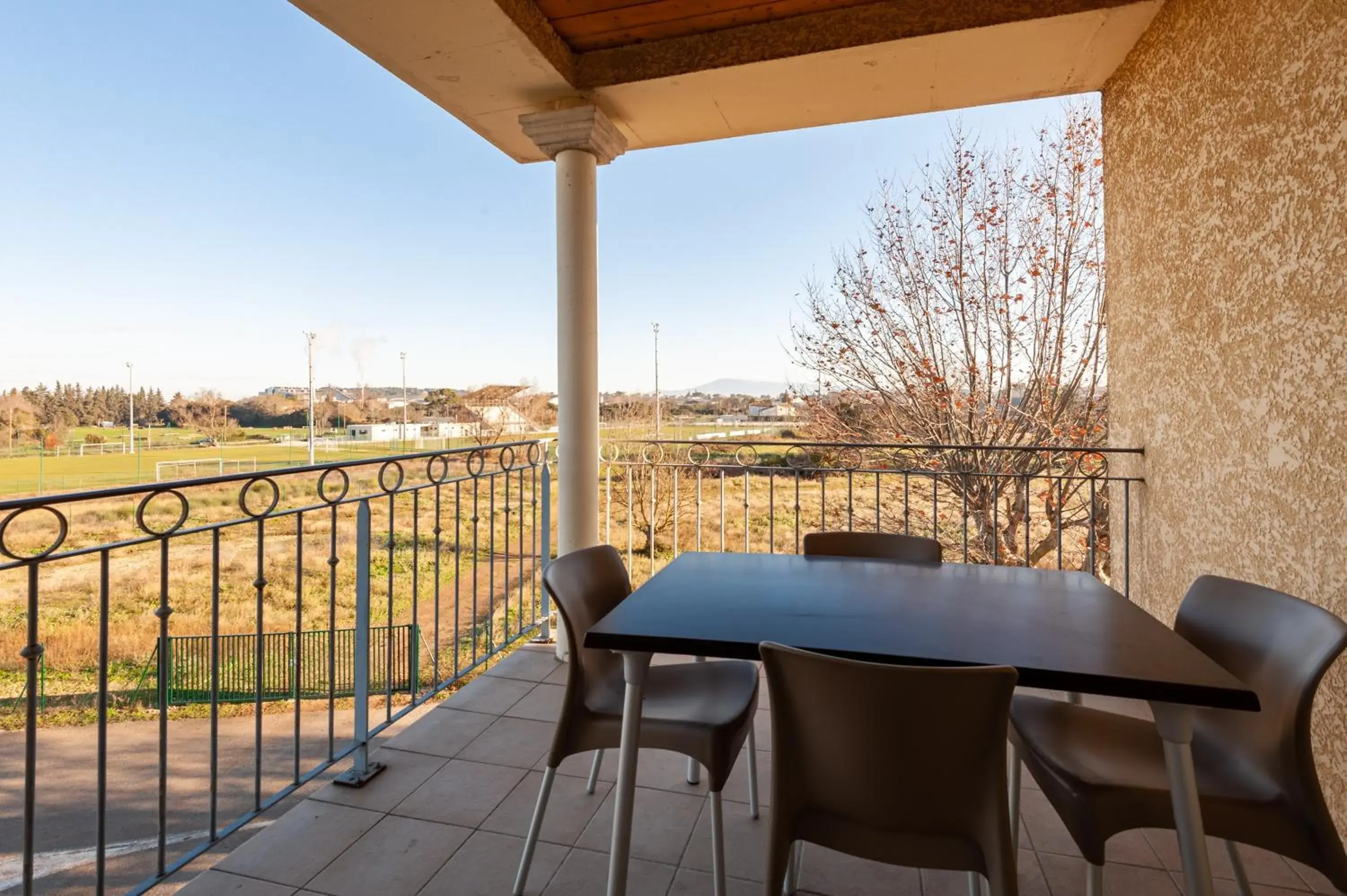 Patio, Balcony/Terrace in Residhotel Golf Grand Avignon