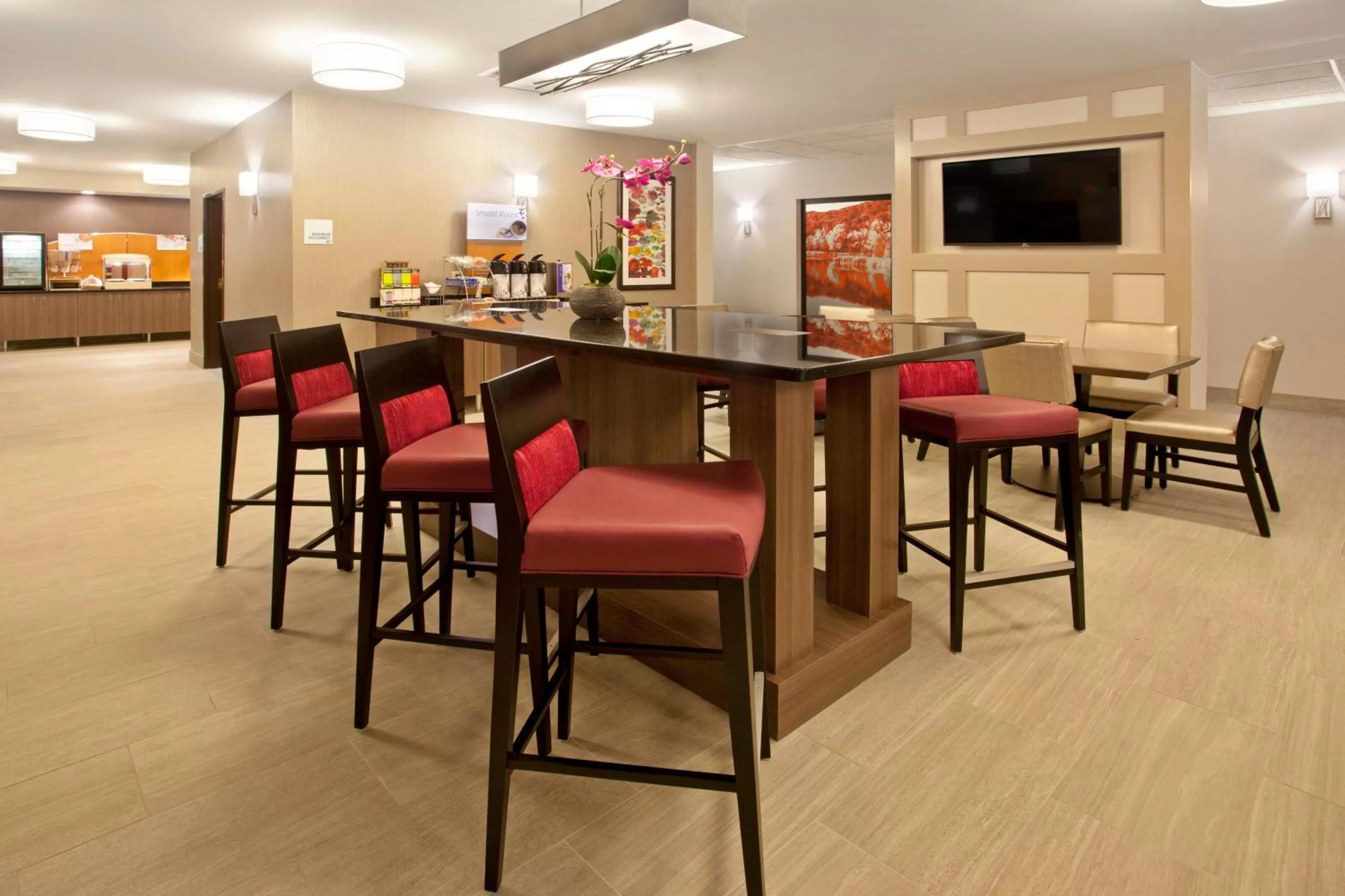 Restaurant/places to eat in Holiday Inn Express Hotel & Suites Minneapolis - Minnetonka by IHG