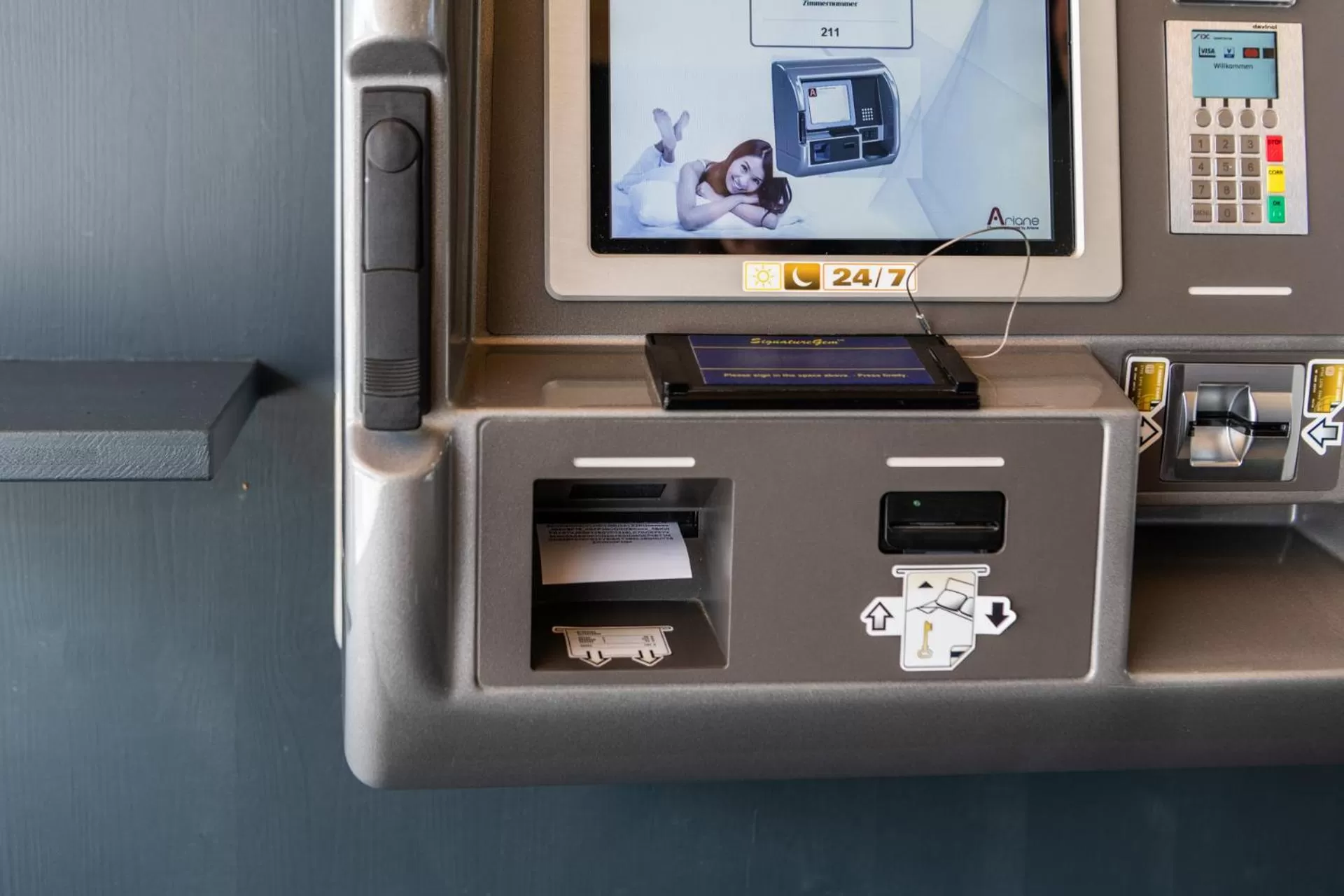 TV/Entertainment Center in Motel Keckeis Inn - Self Check-in