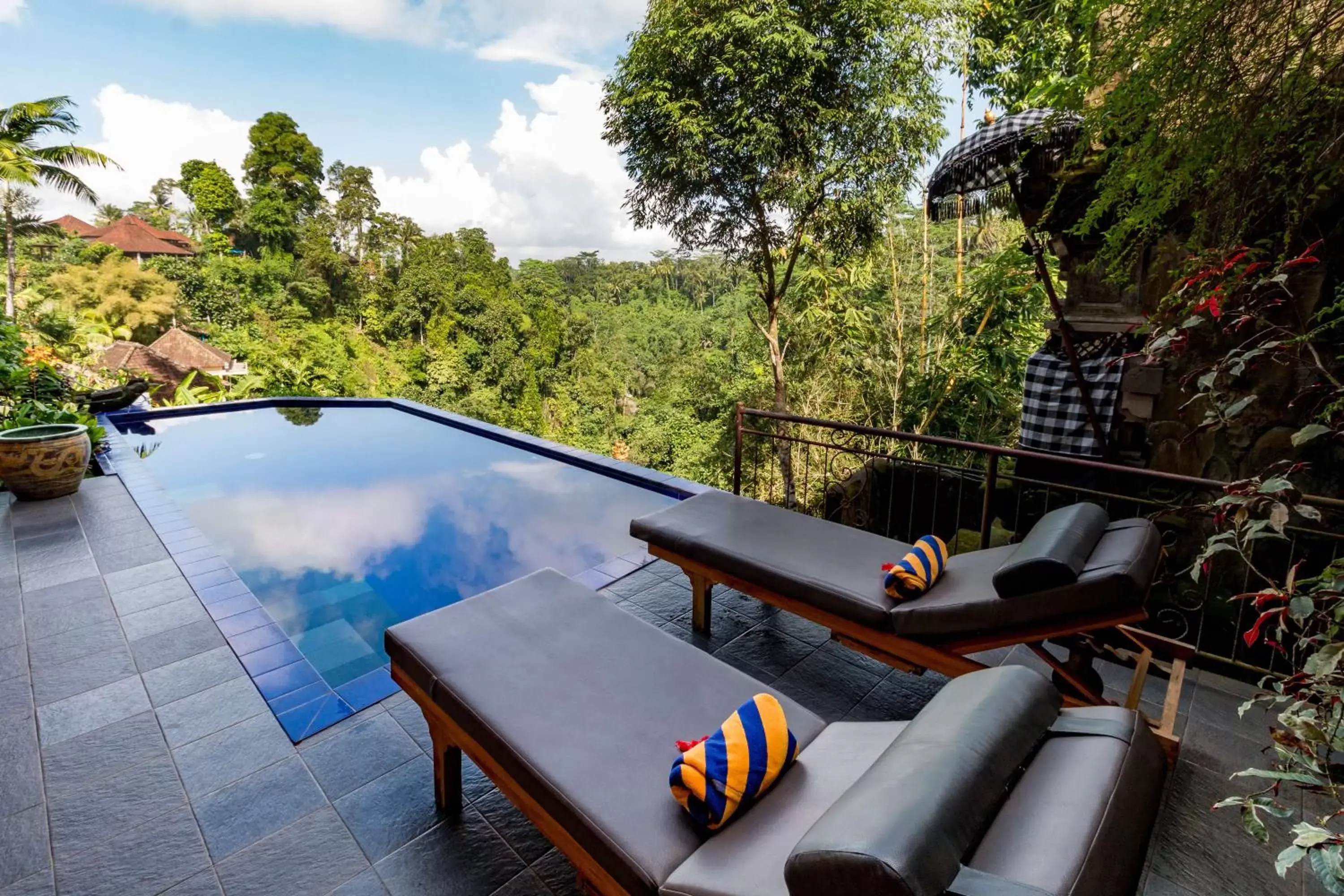 Bintang Suite 1 - Villa with Private Pool in Tanah Merah Art Resort