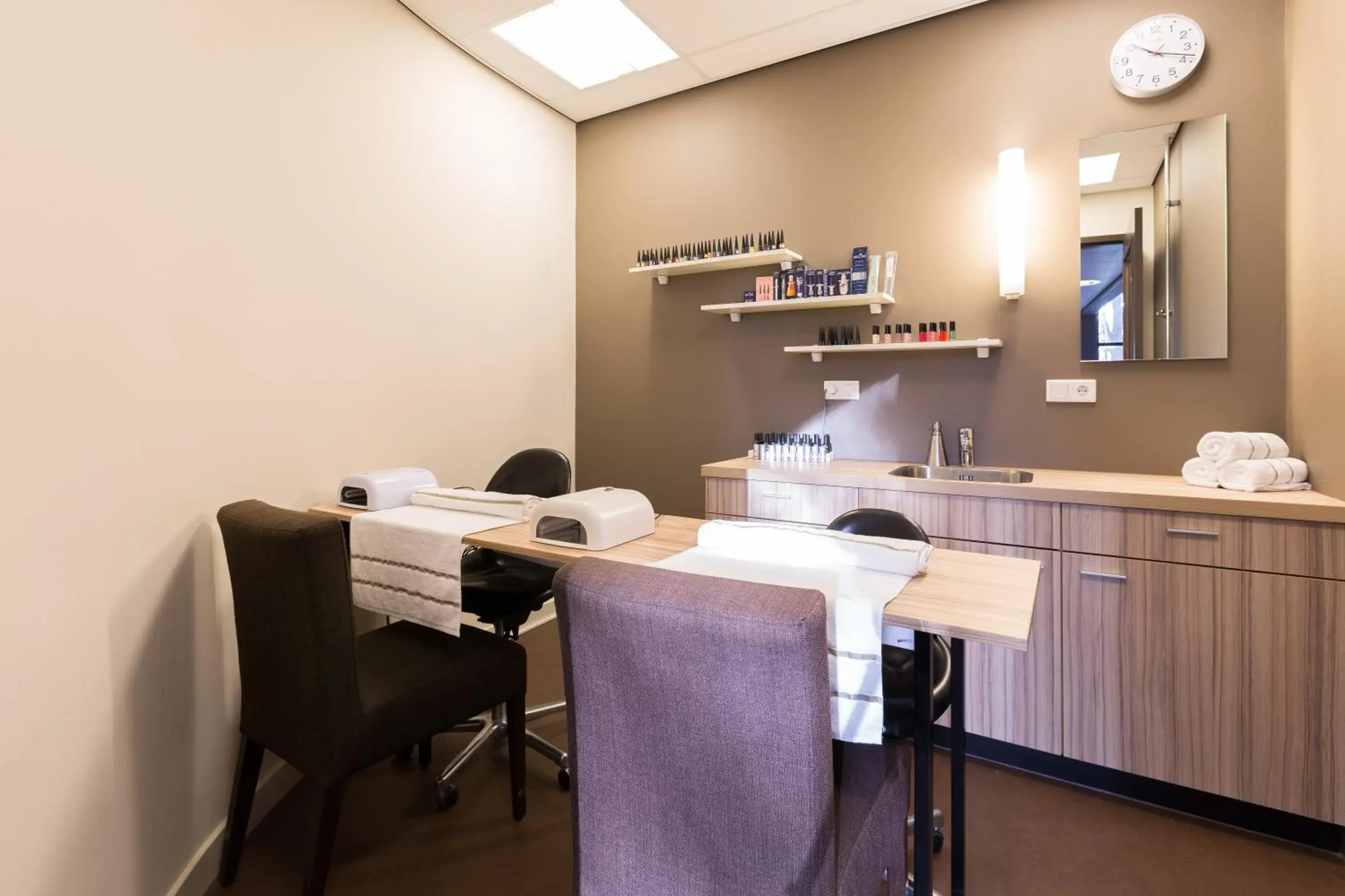 Dining area, Kitchen/Kitchenette in Fletcher Wellness-Hotel Stadspark