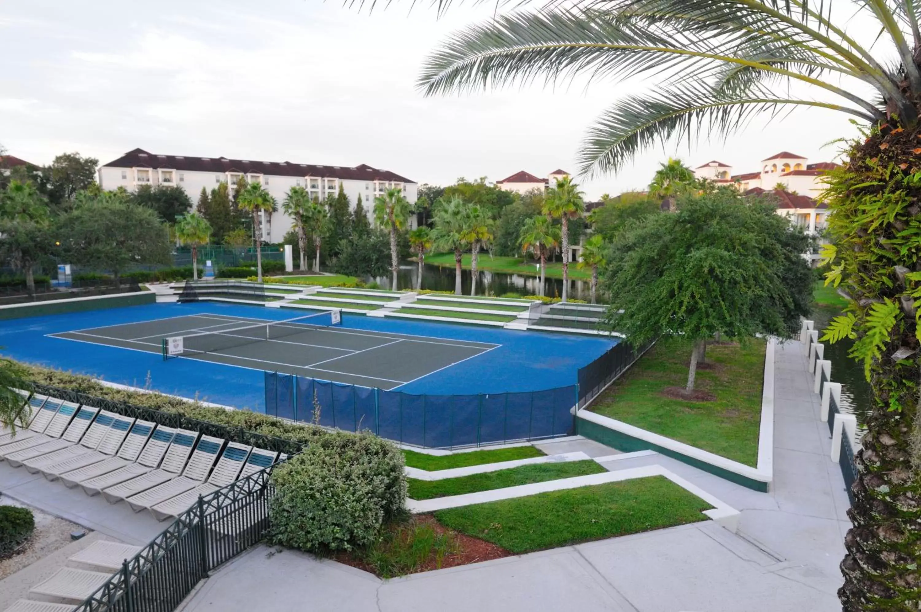 Tennis court, Swimming Pool in Star Island Resort and Club - Near Disney
