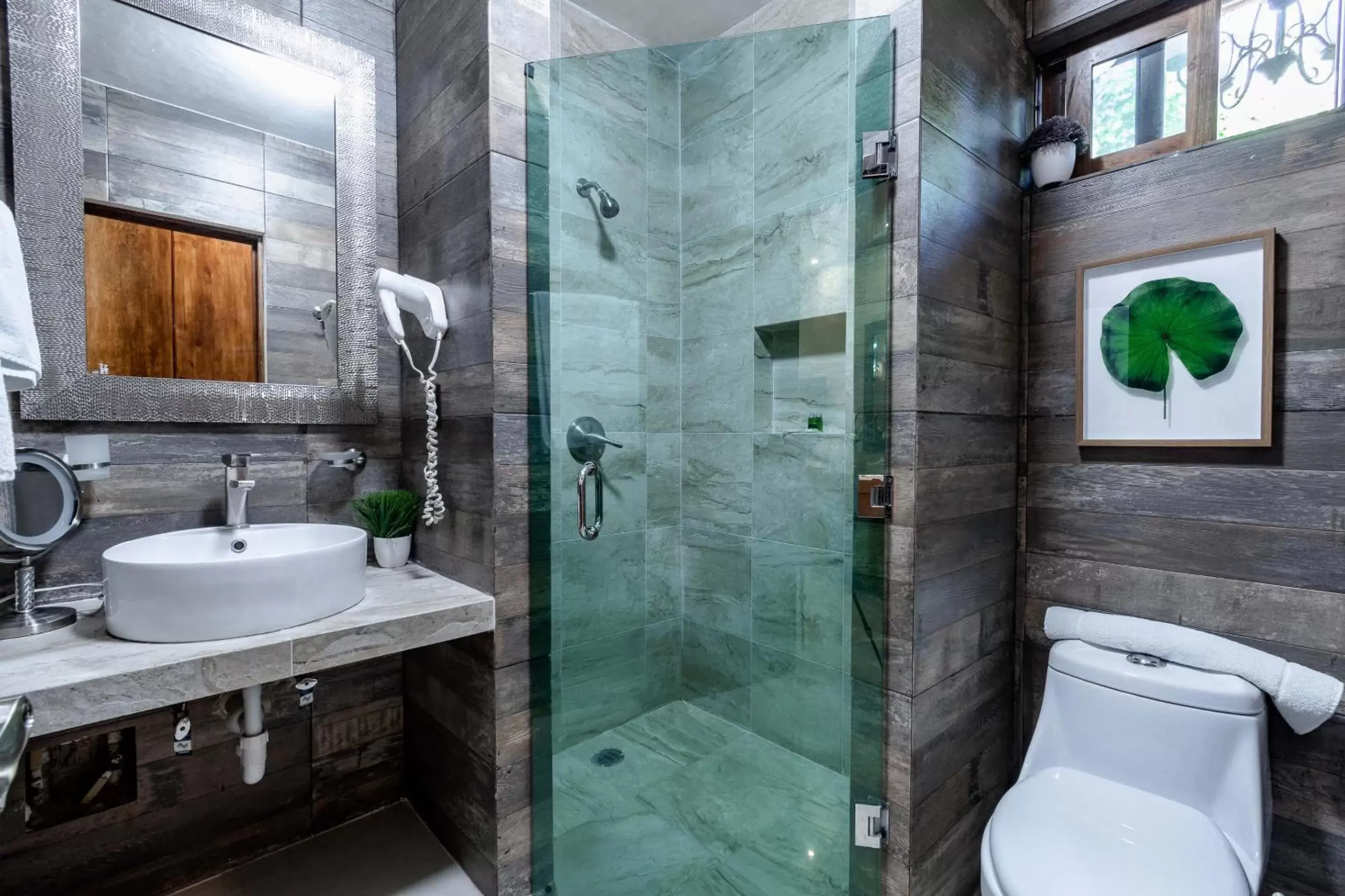 Bathroom in El Zaguán Colonial by GuruHotel