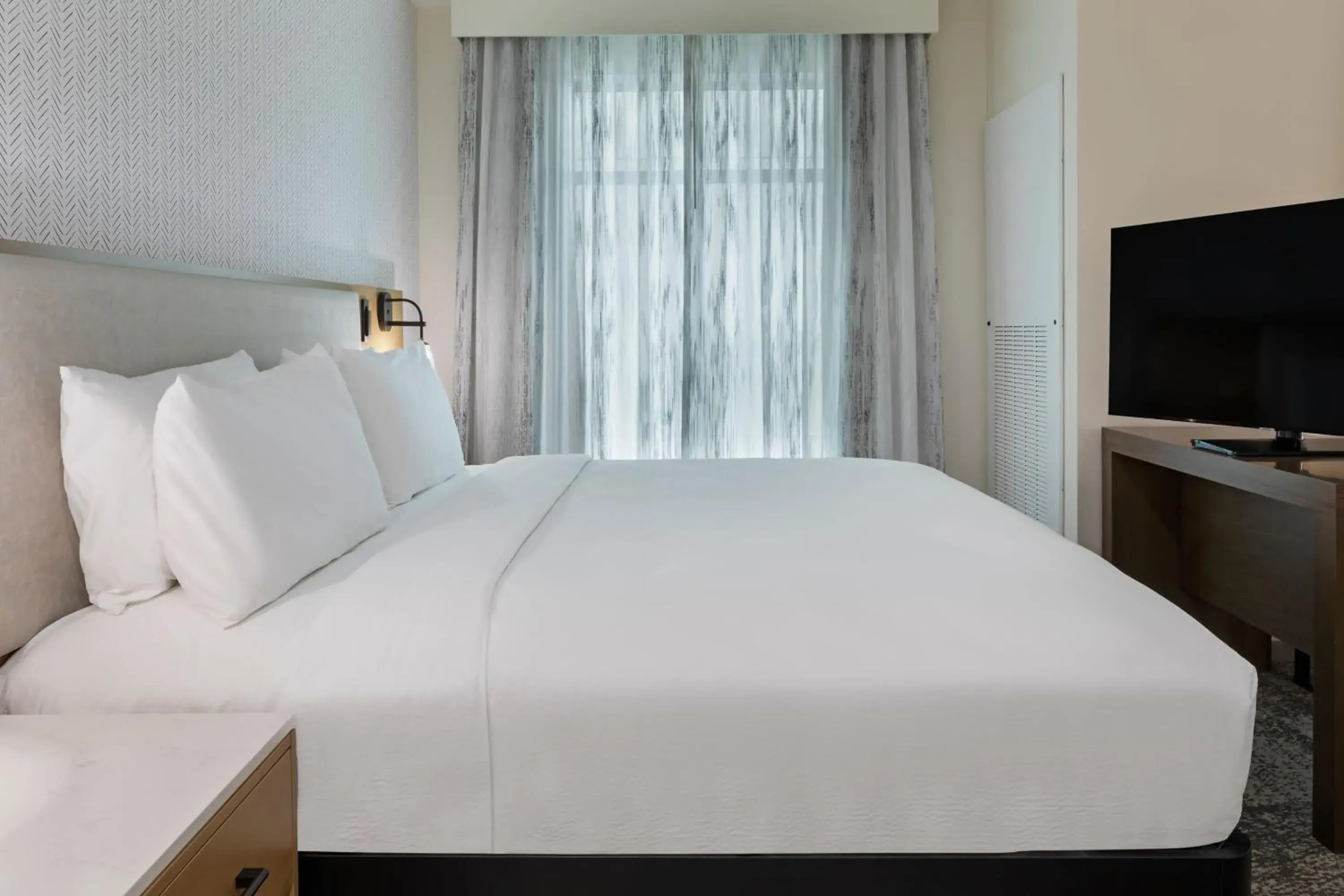 Bedroom, Bed in Residence Inn by Marriott Chatsworth