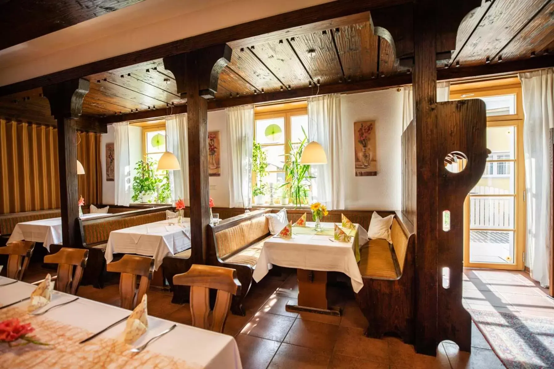 Dining area, Restaurant/Places to Eat in Landgasthof Sonne