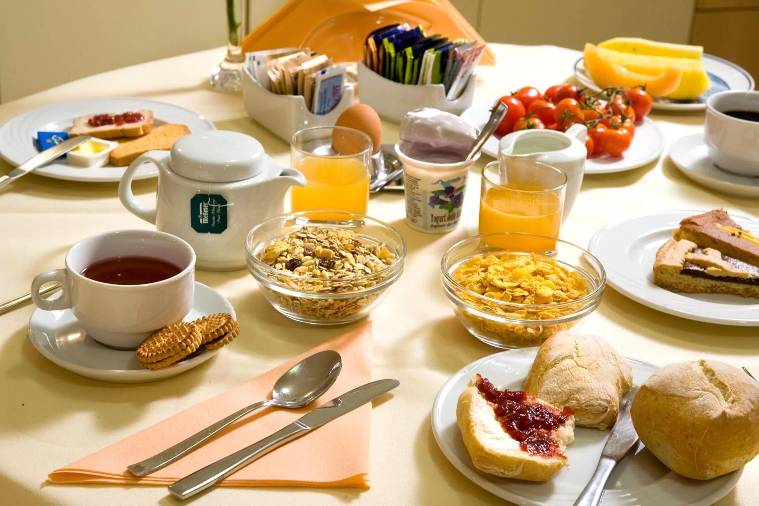 Food and drinks in Hotel Relais Agli Olivi