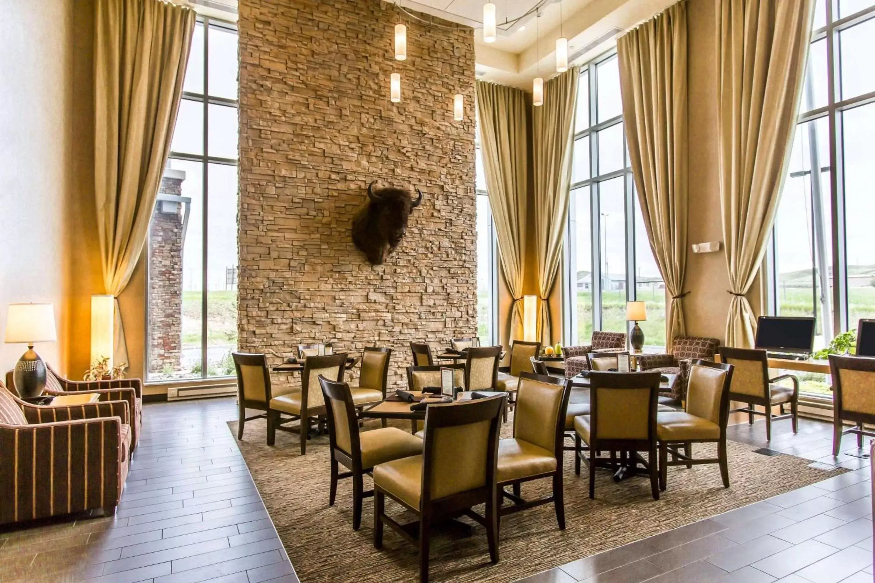 Lobby or reception, Restaurant/Places to Eat in Cambria Hotel Rapid City near Mount Rushmore