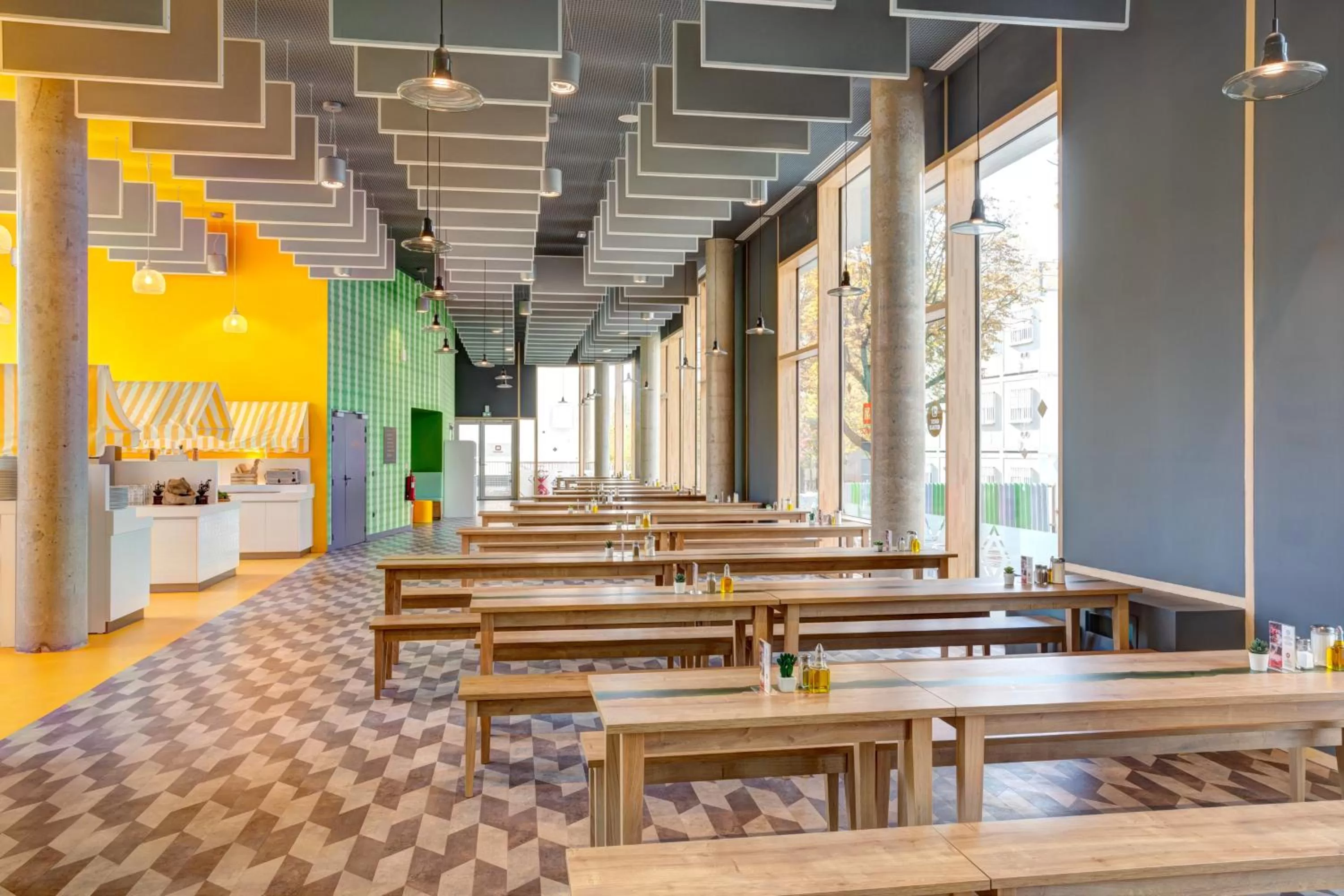 Restaurant/Places to Eat in MEININGER Hotel Paris Porte de Vincennes