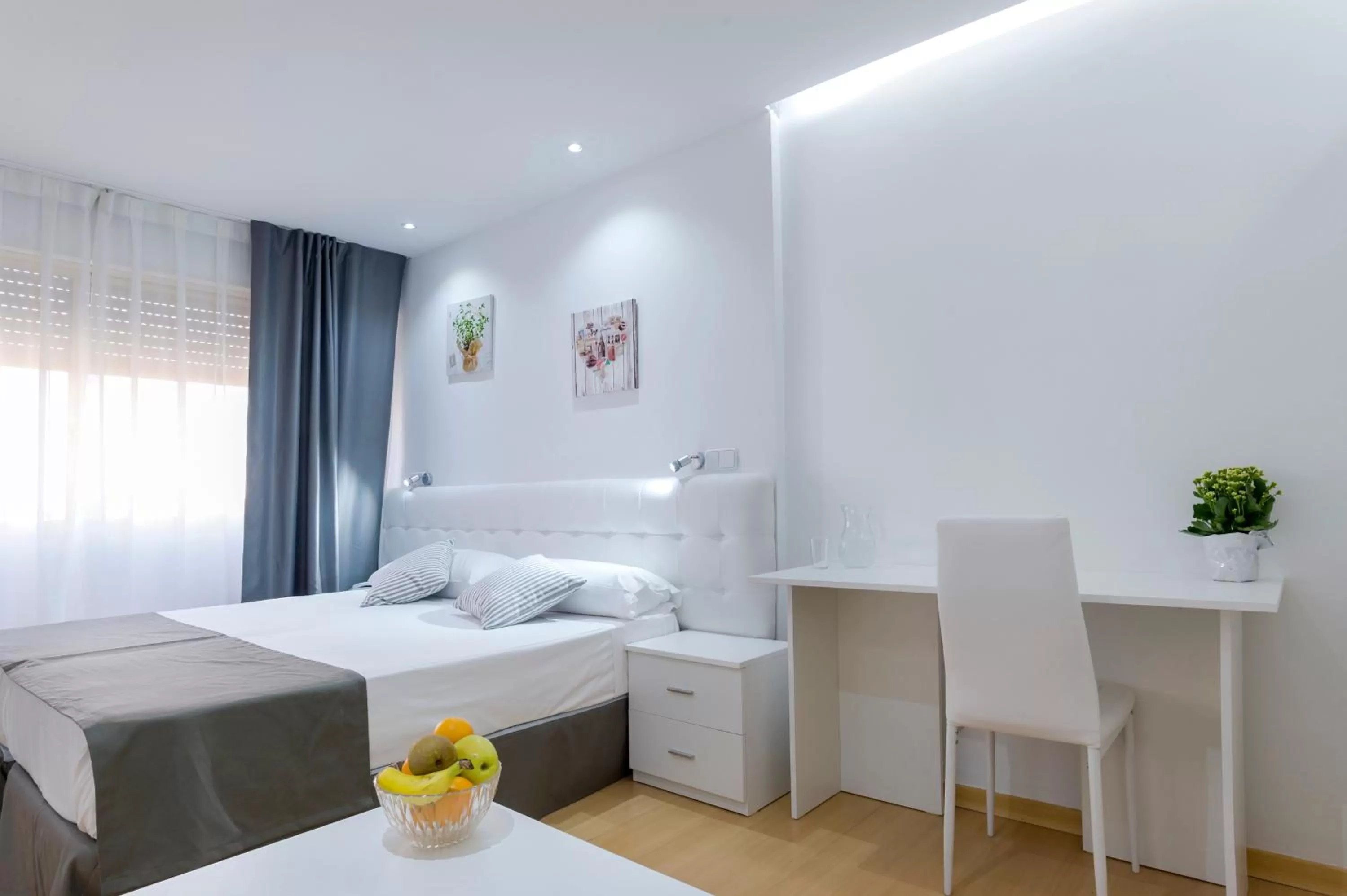 Photo of the whole room, Bed in Boutique Urban Madrid Serrano