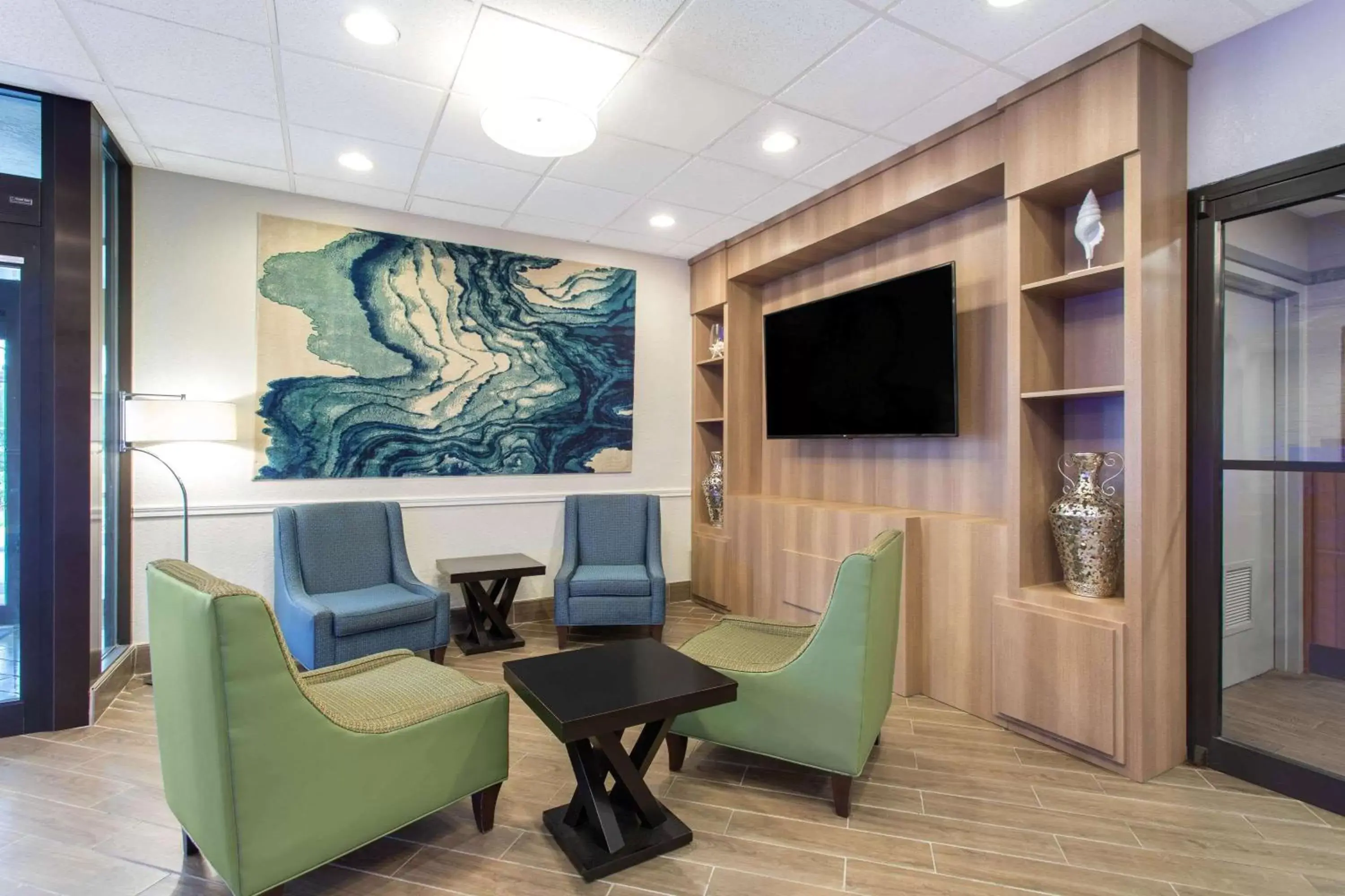 Lobby or reception, Seating Area in Days Inn by Wyndham Orlando Conv. Center/International Dr