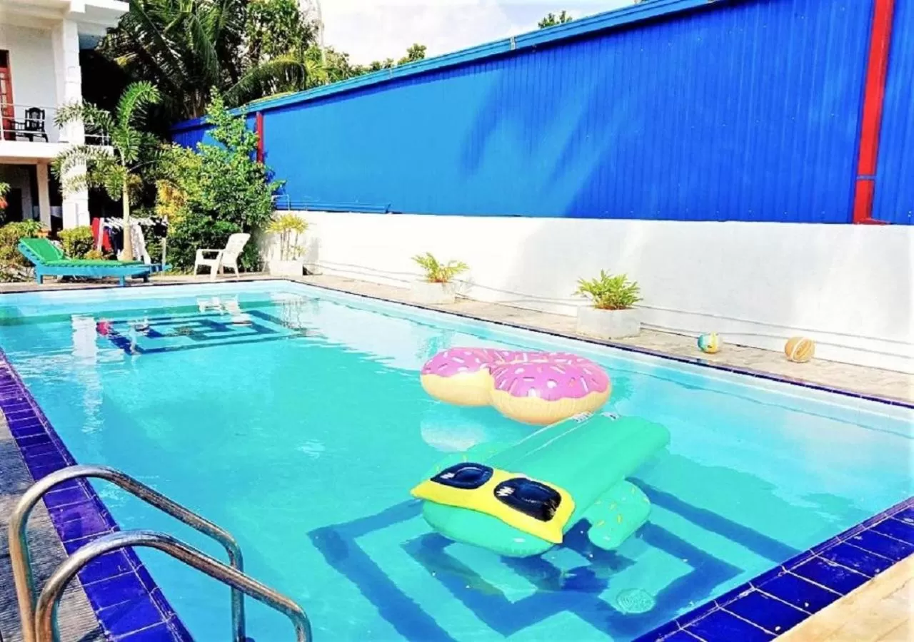 Swimming Pool in Ocean Bay Surf Resort Weligama