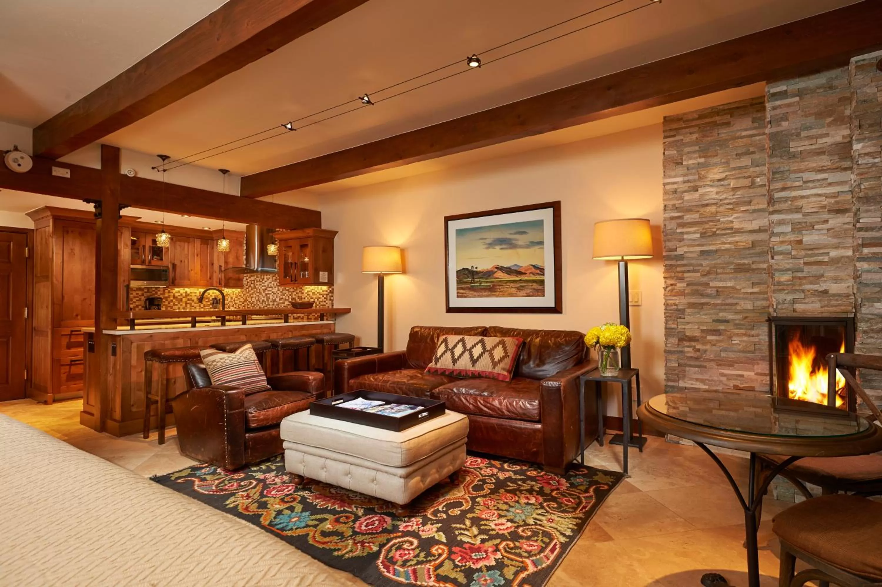 Kitchen or kitchenette in Aspen Square Condominium Hotel