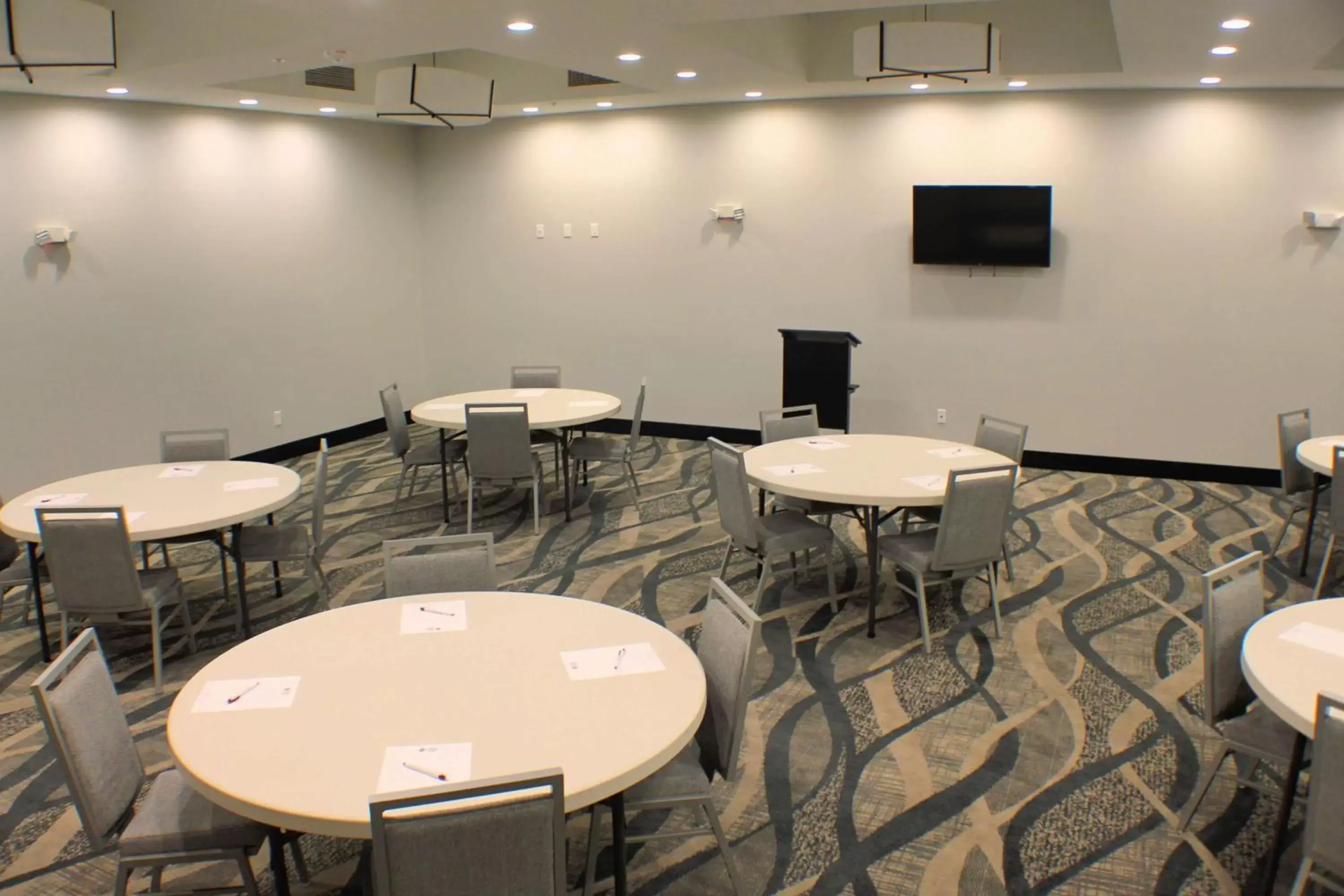 Meeting/conference room, Restaurant/Places to Eat in Best Western Plus Chandler