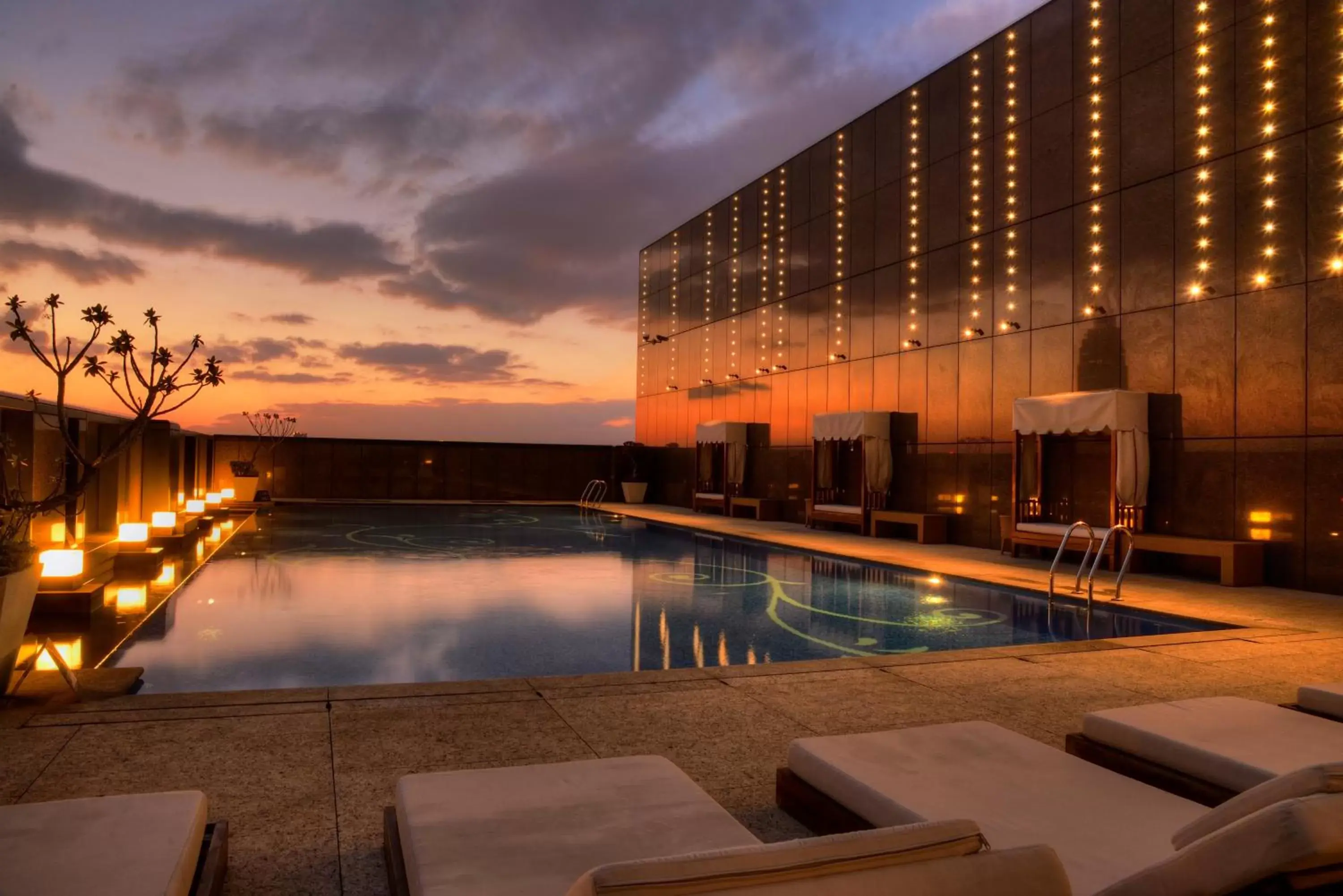 Swimming Pool in The Okura Prestige Taipei