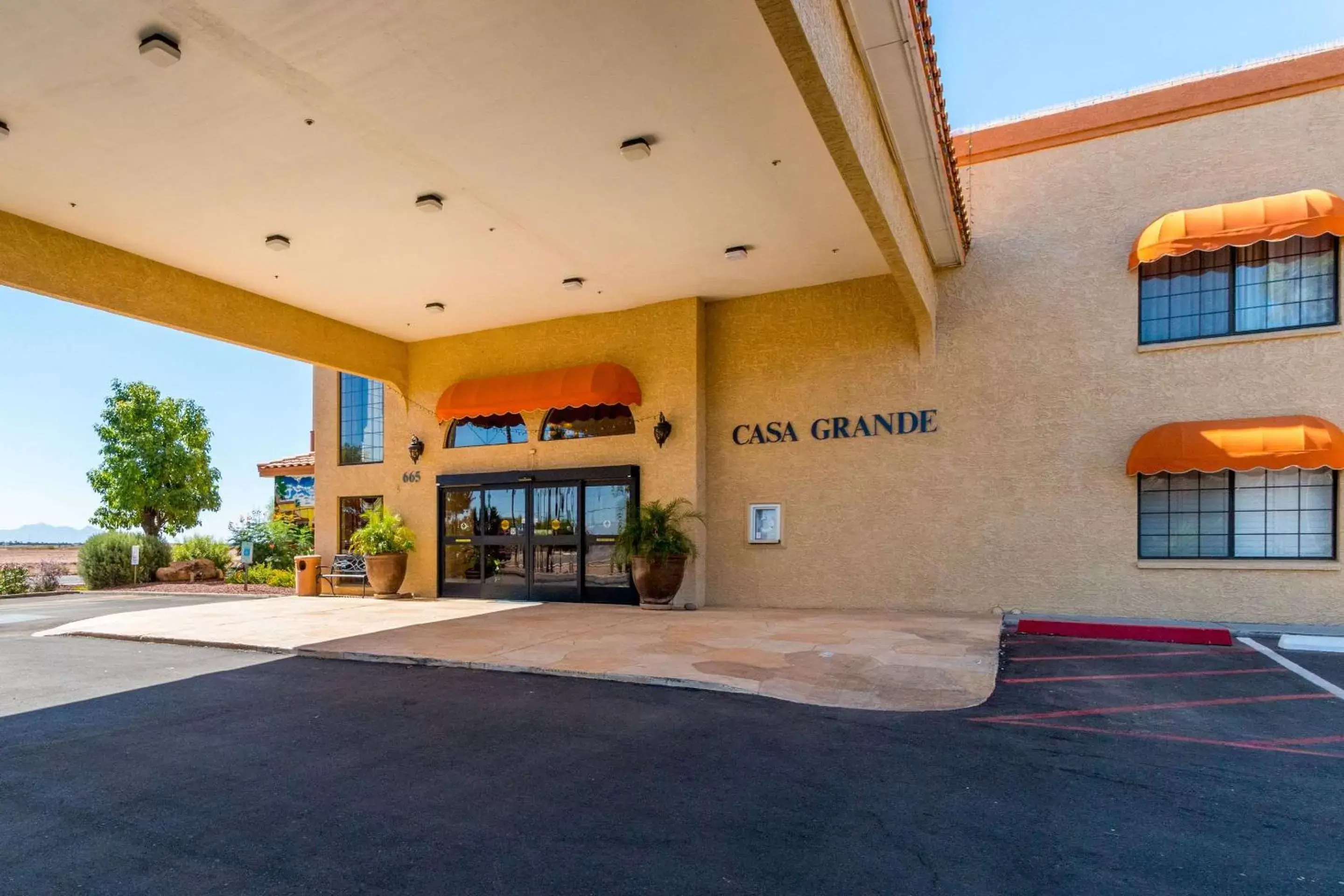 Property building in Quality Inn Casa Grande I-10 Property building in Quality Inn Casa Grande I-10