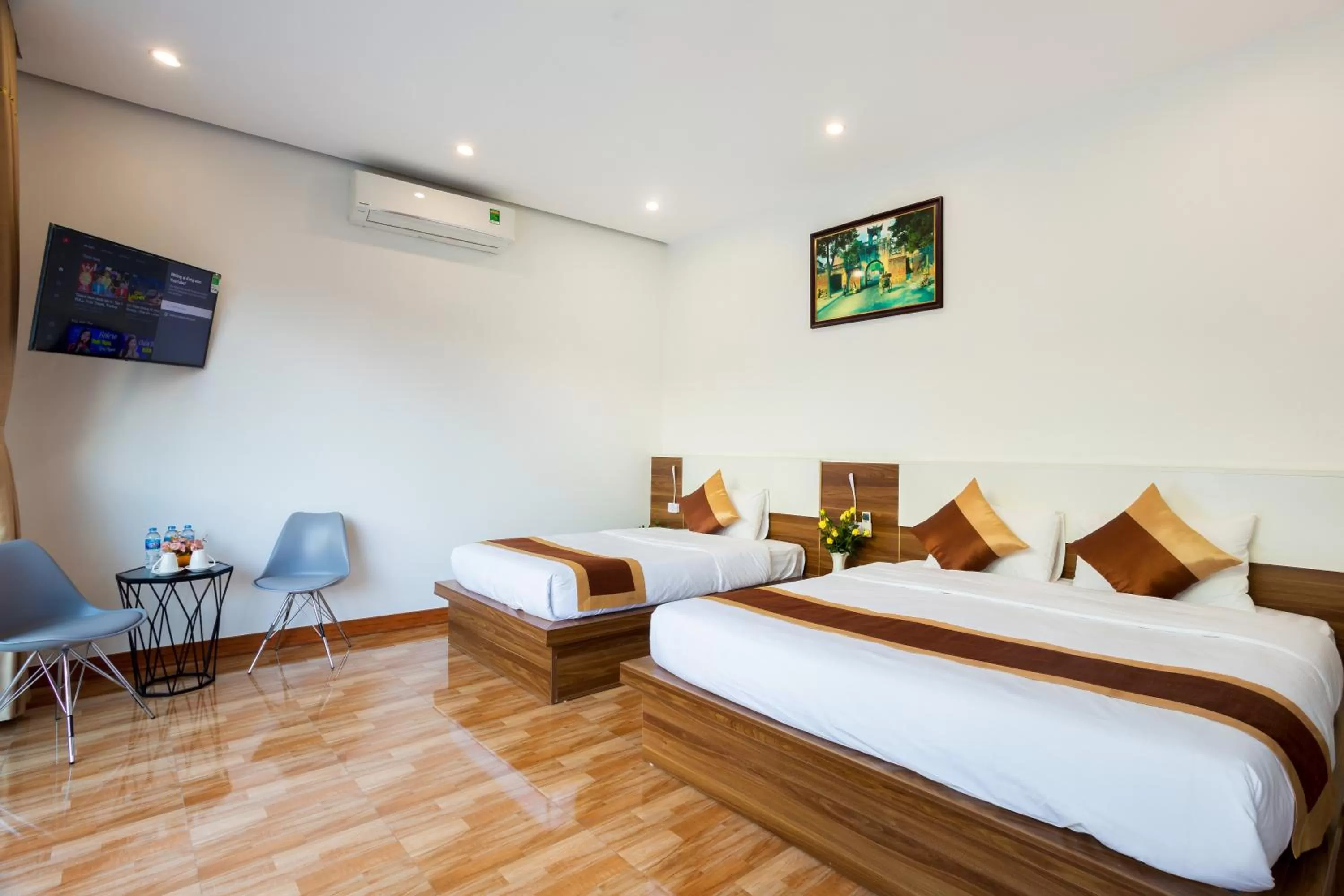 Bed in TAM COC SUNSHINE HOTEL