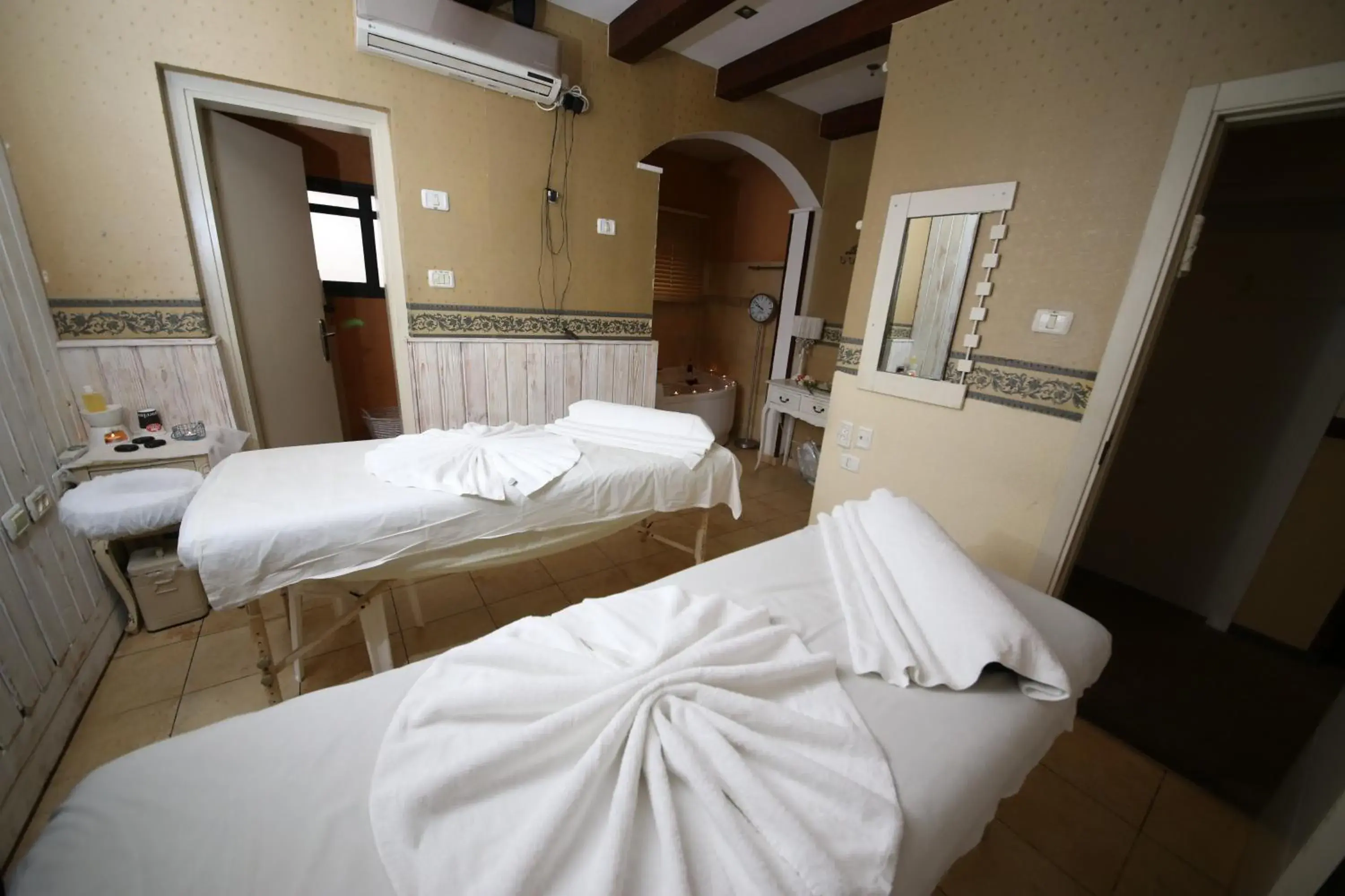 Spa and wellness centre/facilities, Bed in Villa Carmel Boutique Hotel