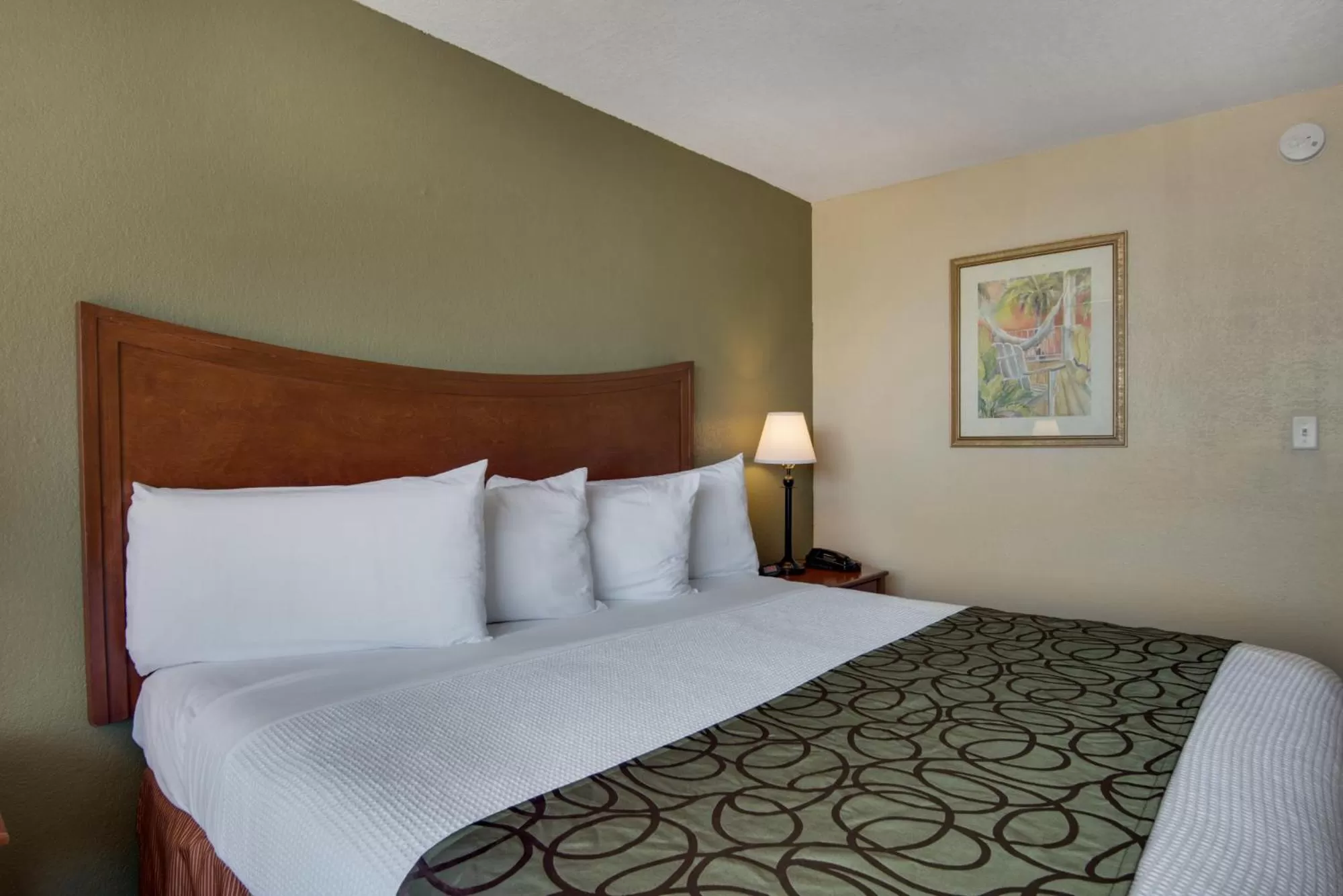 Bed in Baymont by Wyndham Panama City Beach