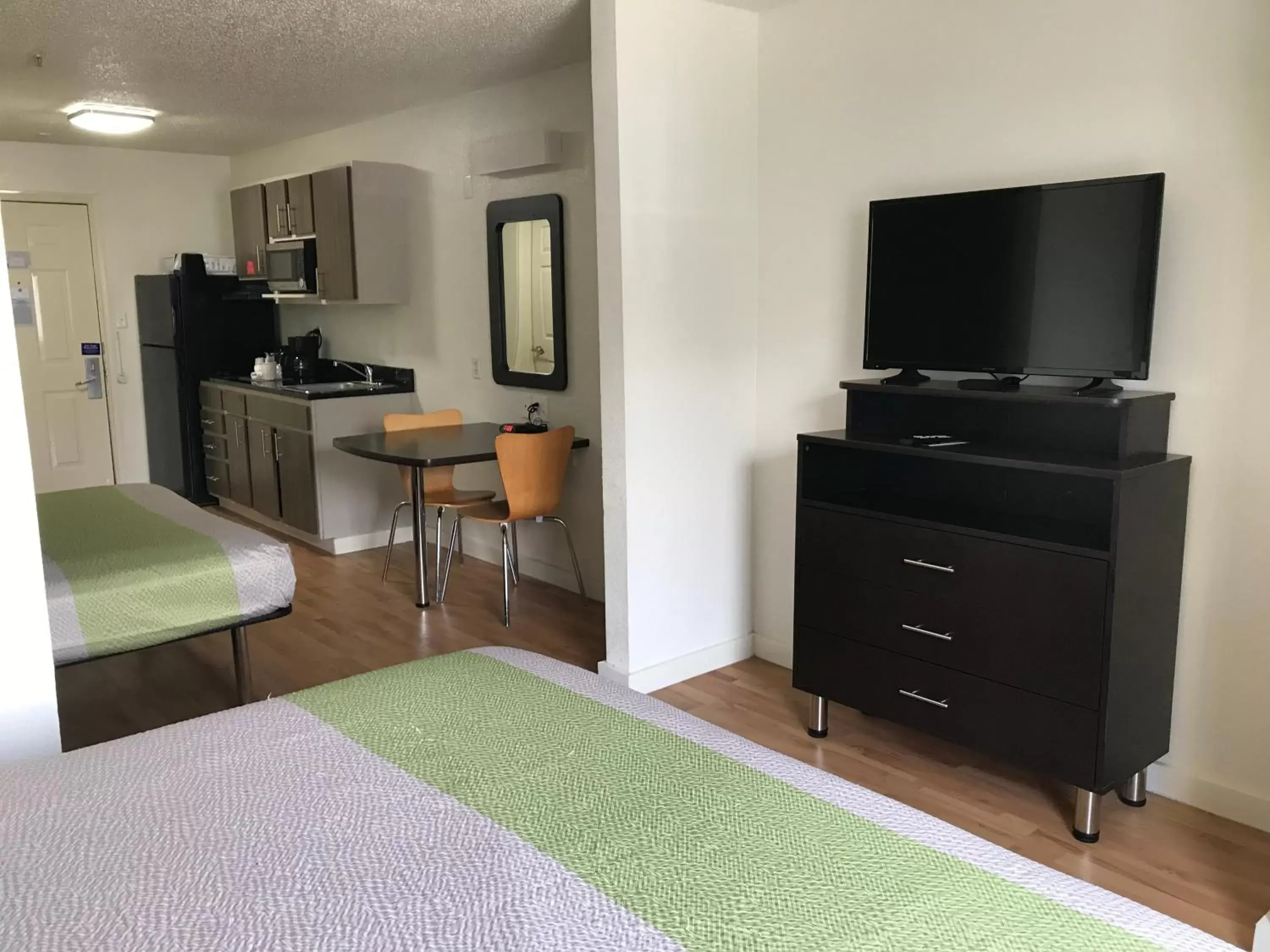 TV/Entertainment Center in Studio 6-Dallas, TX