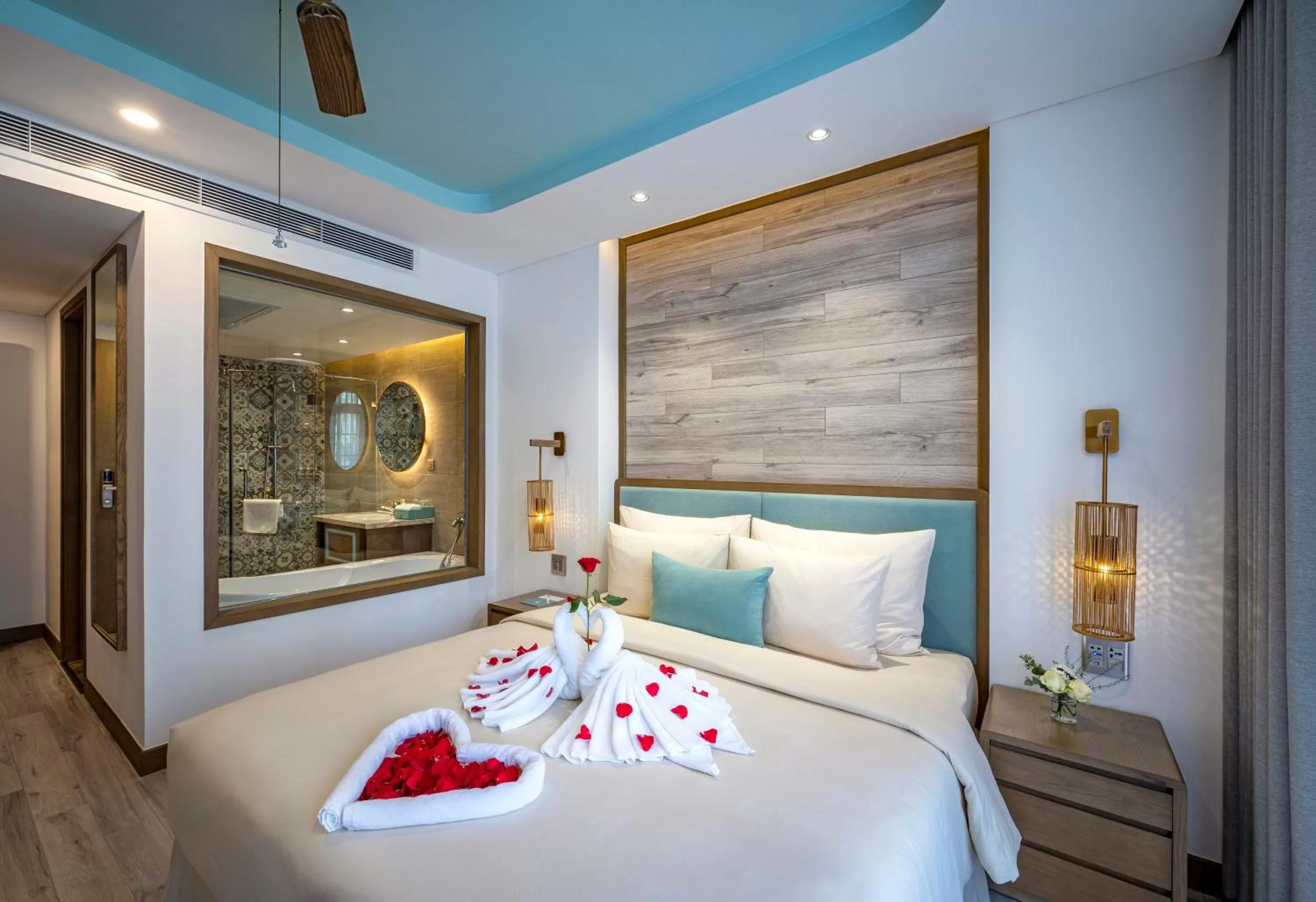 Bedroom, Bed in Icon Saigon - LifeStyle Design Hotel