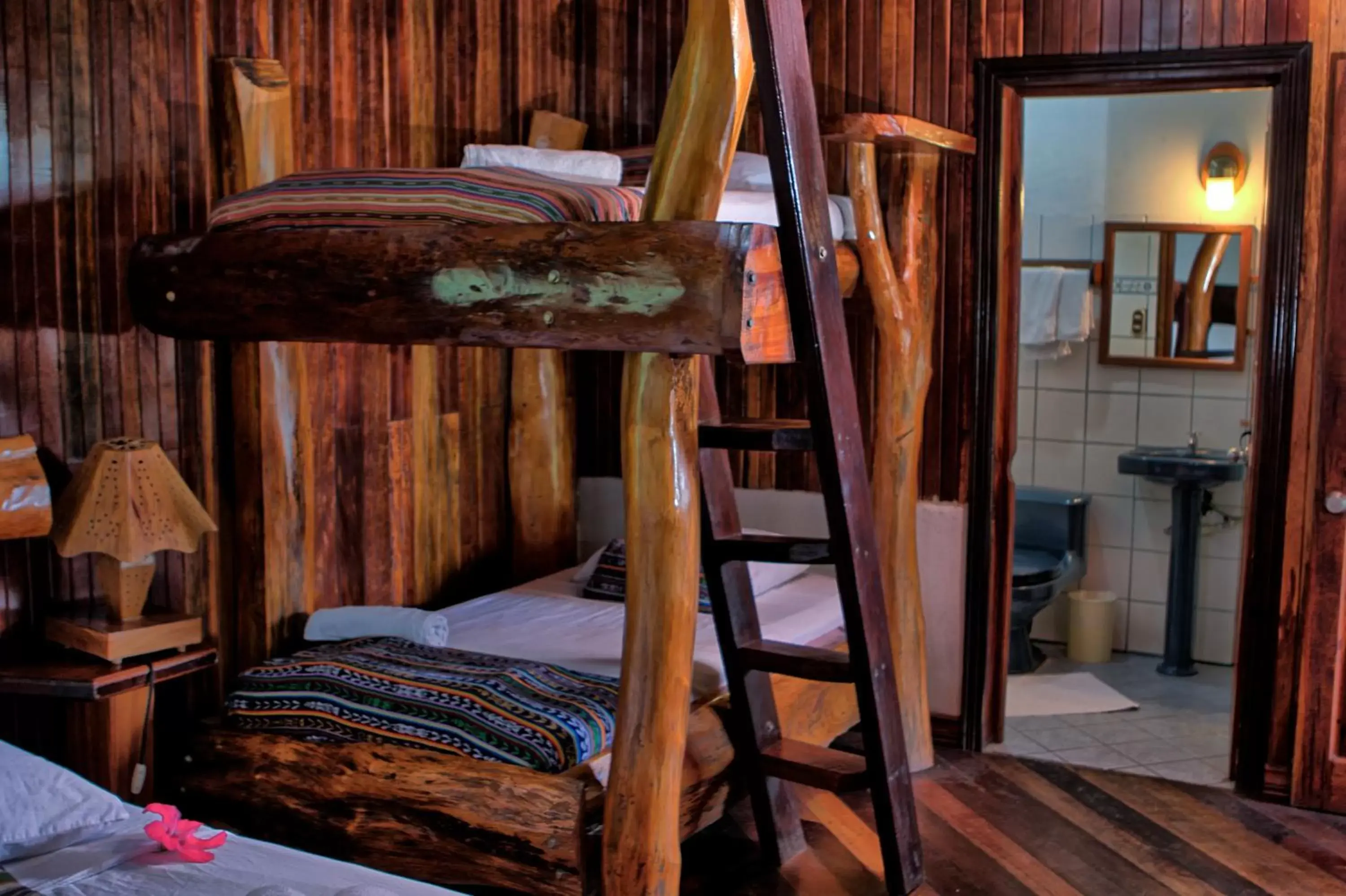 Bedroom, Bunk Bed in Hotel La Isla Inn